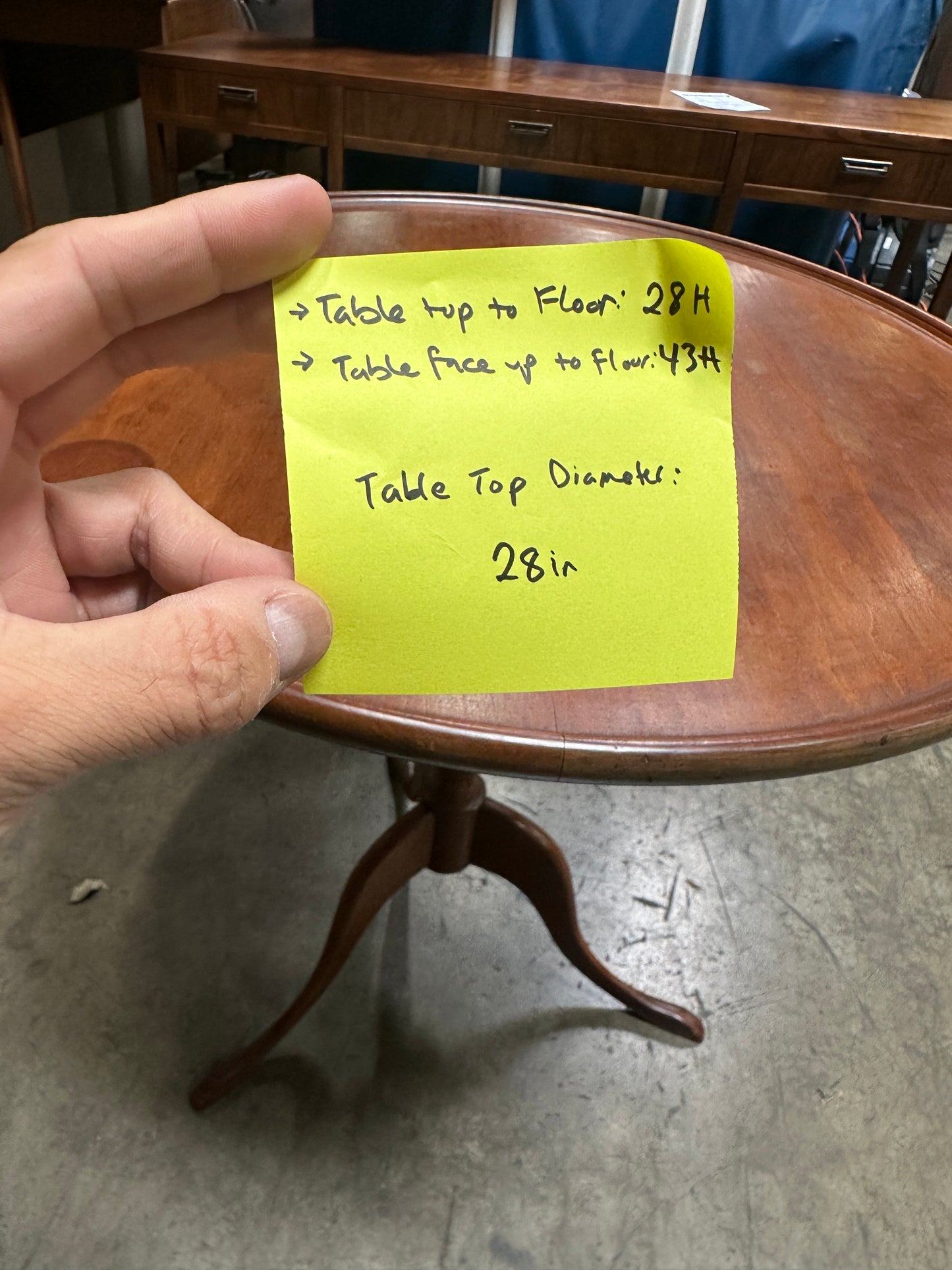 Antique Mahogany Tilt-Top Tripod Tea Table, Federal Style, 28in