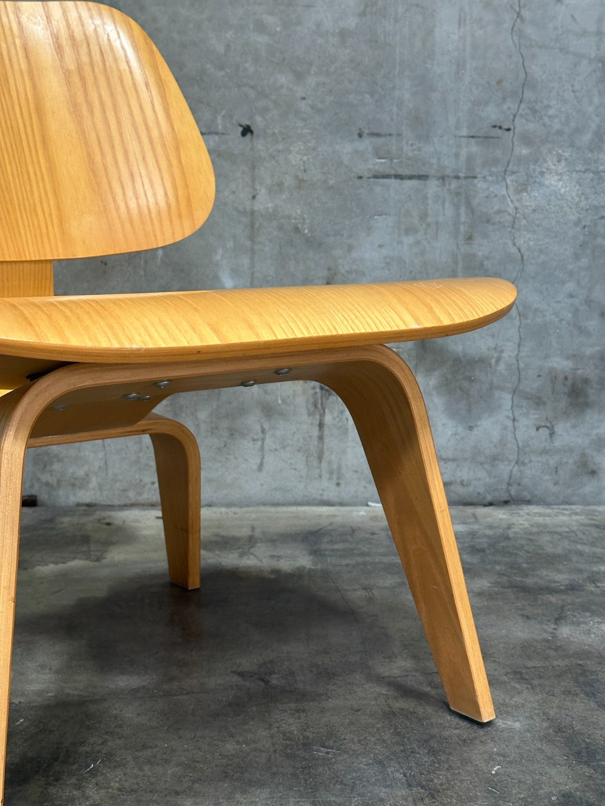 Herman Miller Eames LCW Lounge Chair 2006 Molded Plywood