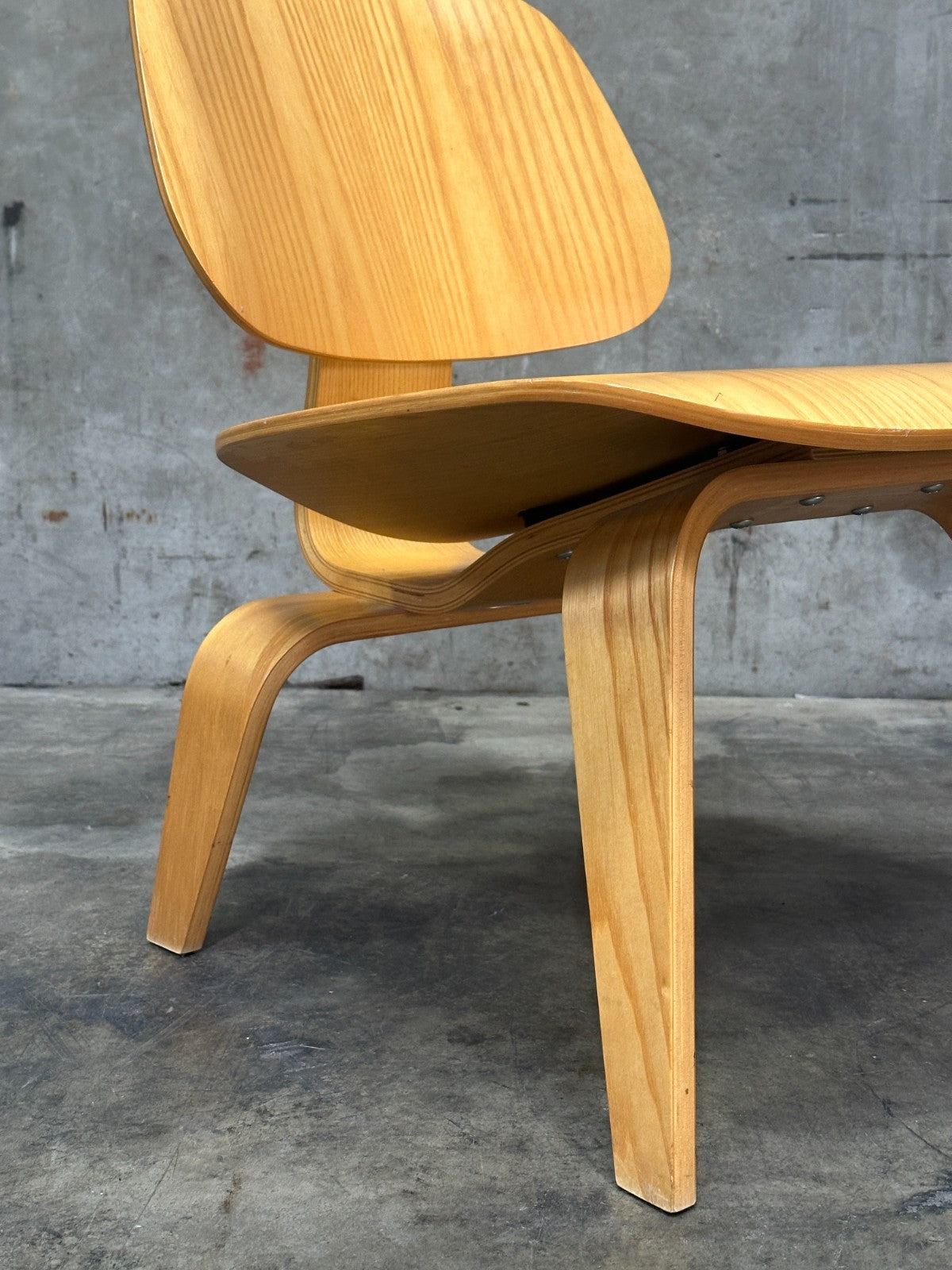 Herman Miller Eames LCW Lounge Chair 2006 Molded Plywood