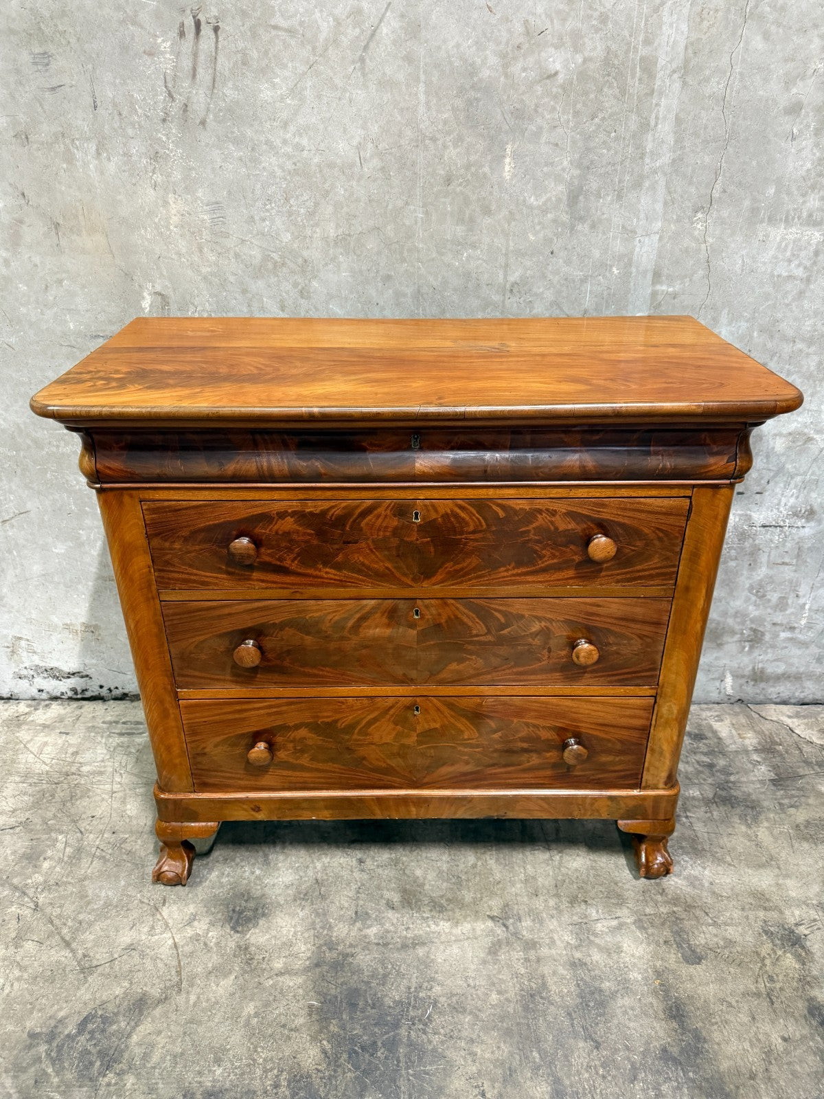 19th Century American Empire Chest of Drawers – Tiger Maple Veneer