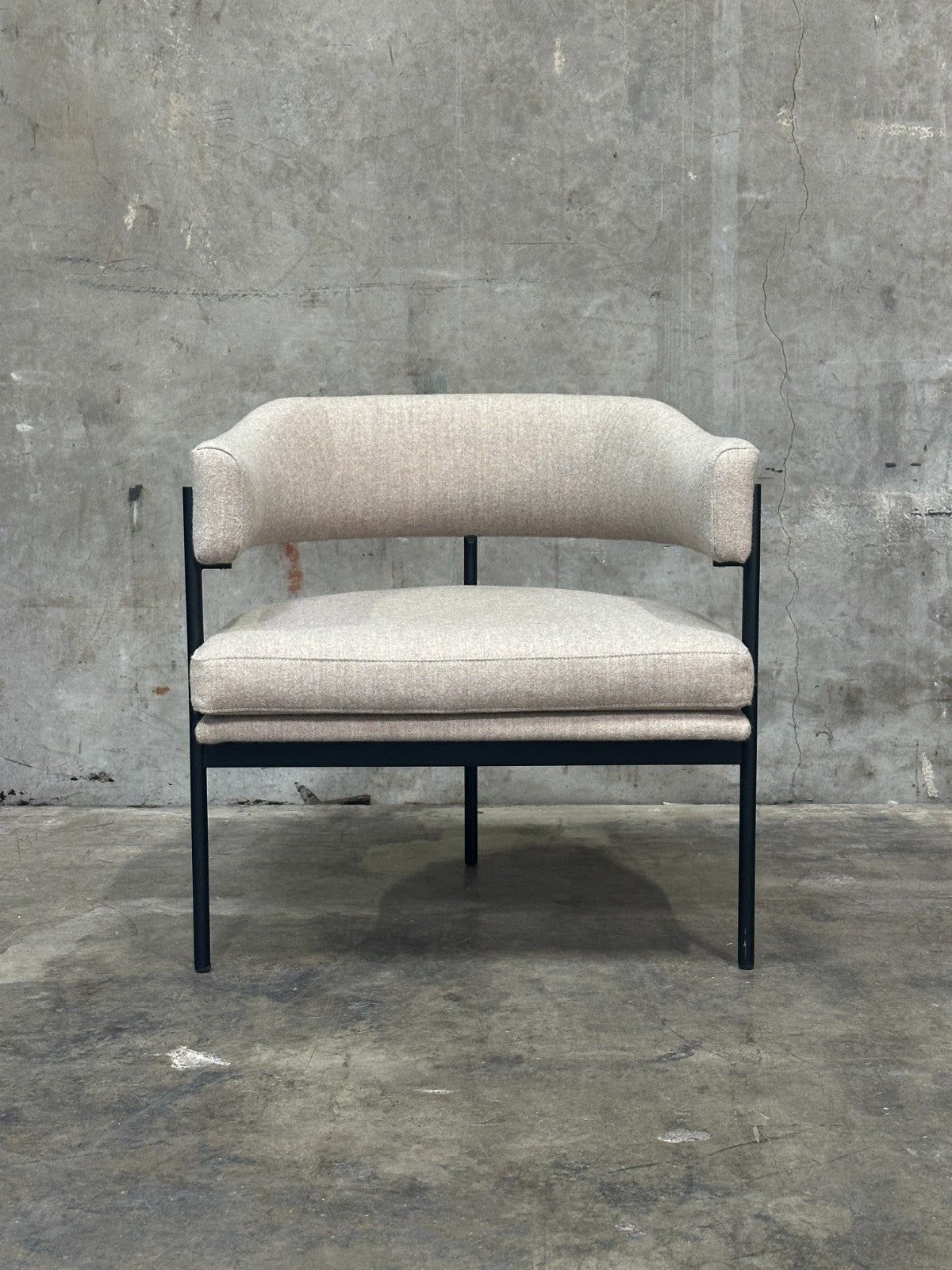 Resident Isabella Chair Upholstered Hallingdal 65 by Kvadrat 0110
