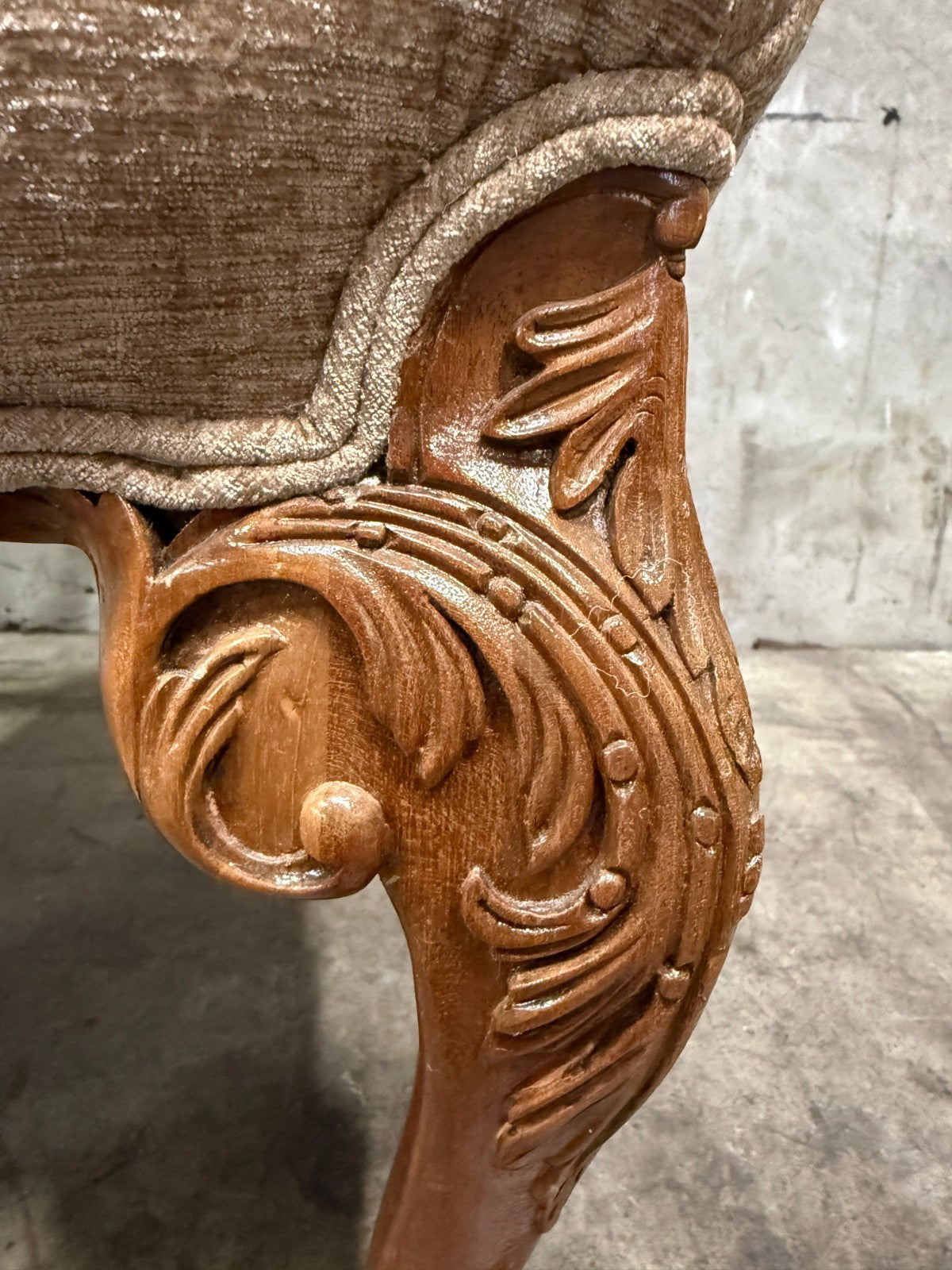Exquisite Antique Late Victorian Rococo Revival Carved Walnut Armchairs - Pair