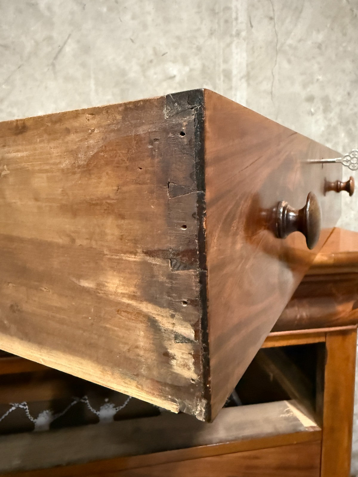 19th Century American Empire Chest of Drawers – Tiger Maple Veneer