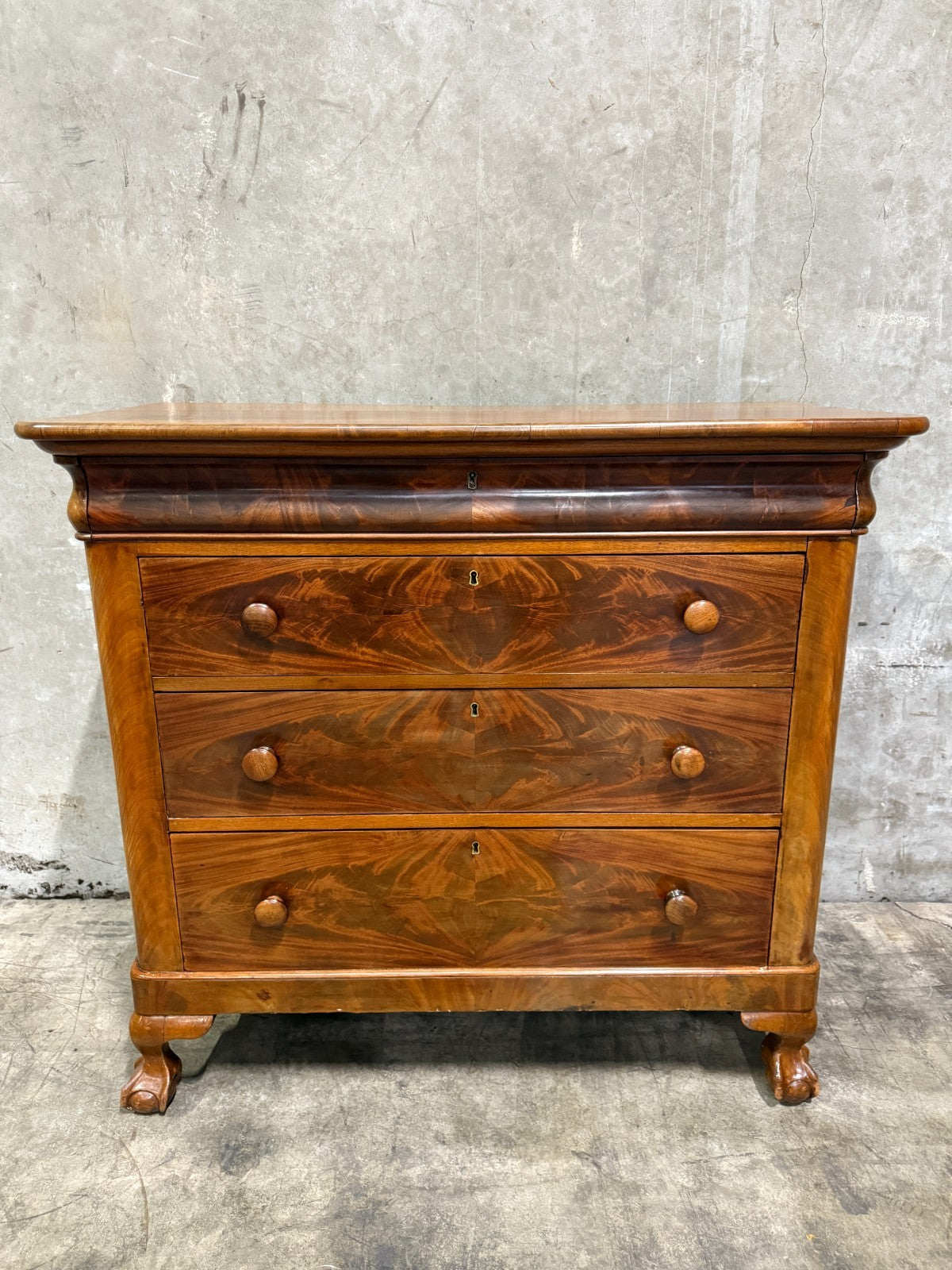 19th Century American Empire Chest of Drawers – Tiger Maple Veneer