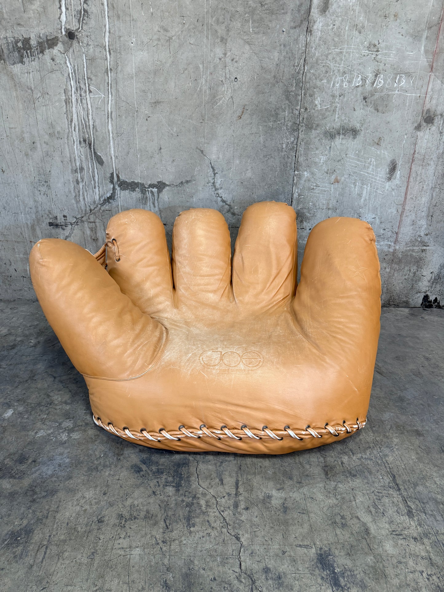 Authentic “Joe” Chair by Jonathan de Pas, Donato D’Urbino & Paolo Lomazzi for Poltronova, 1970s – Iconic Baseball Glove Chair