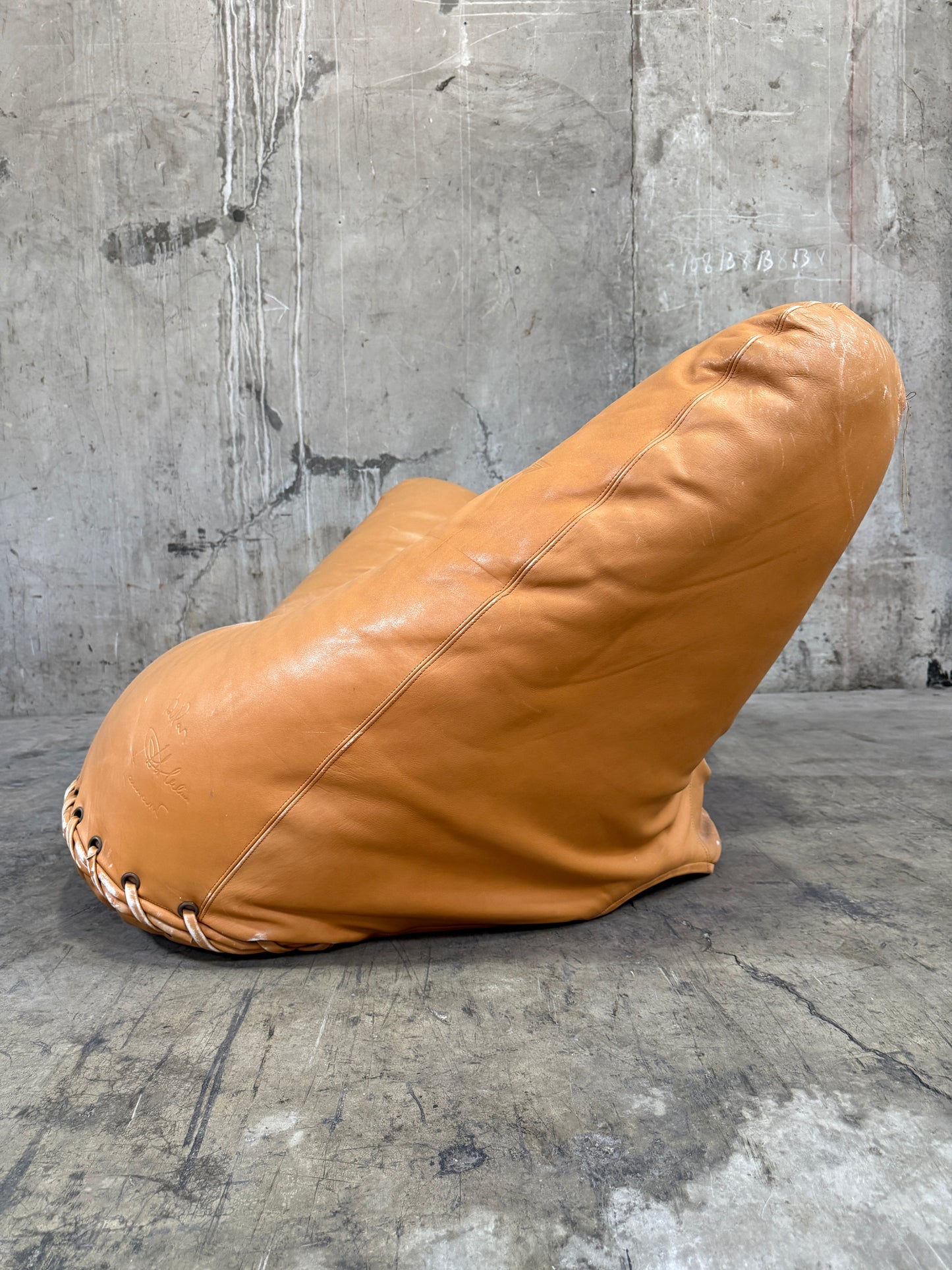 Authentic “Joe” Chair by Jonathan de Pas, Donato D’Urbino & Paolo Lomazzi for Poltronova, 1970s – Iconic Baseball Glove Chair