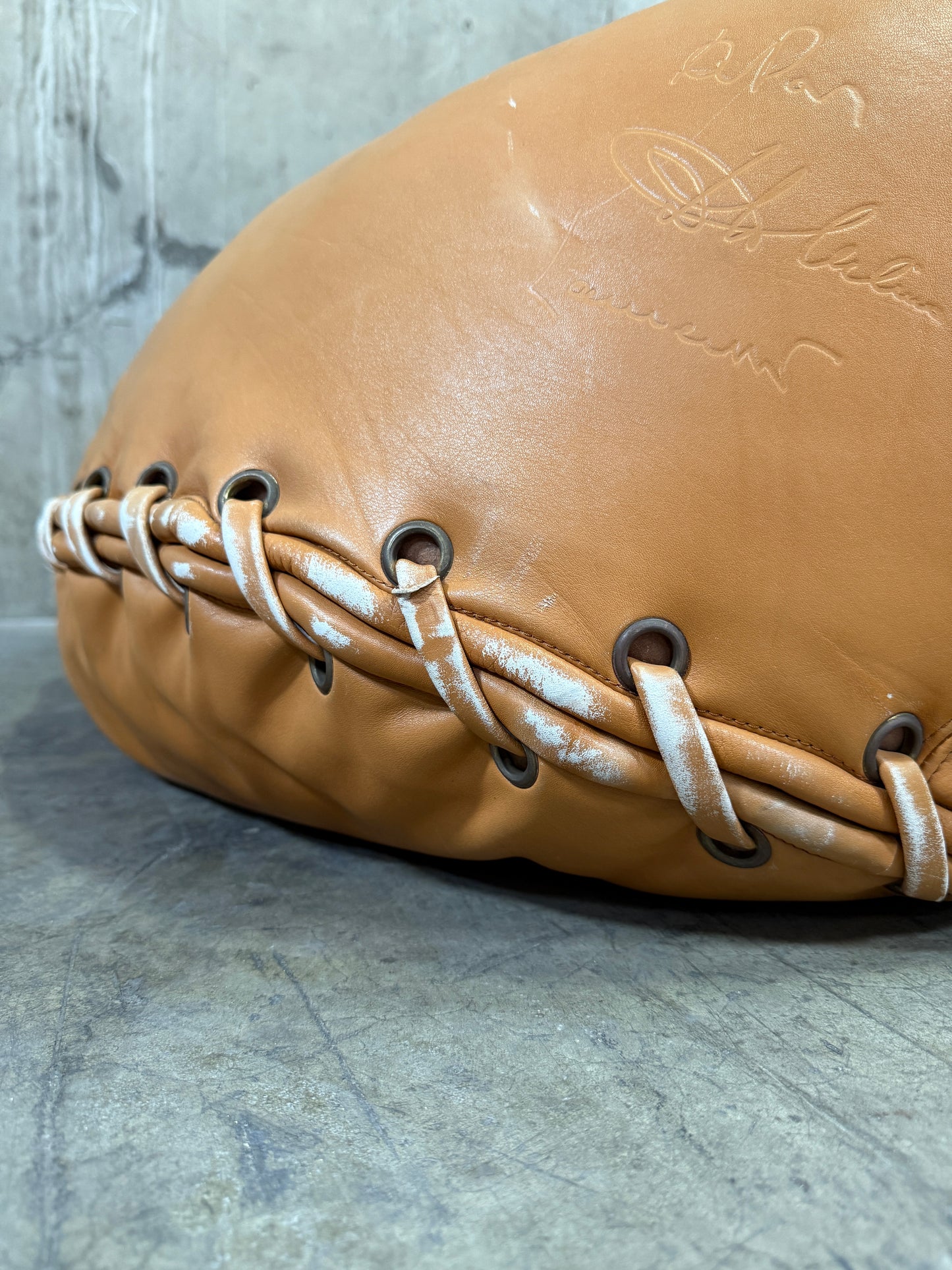 Authentic “Joe” Chair by Jonathan de Pas, Donato D’Urbino & Paolo Lomazzi for Poltronova, 1970s – Iconic Baseball Glove Chair