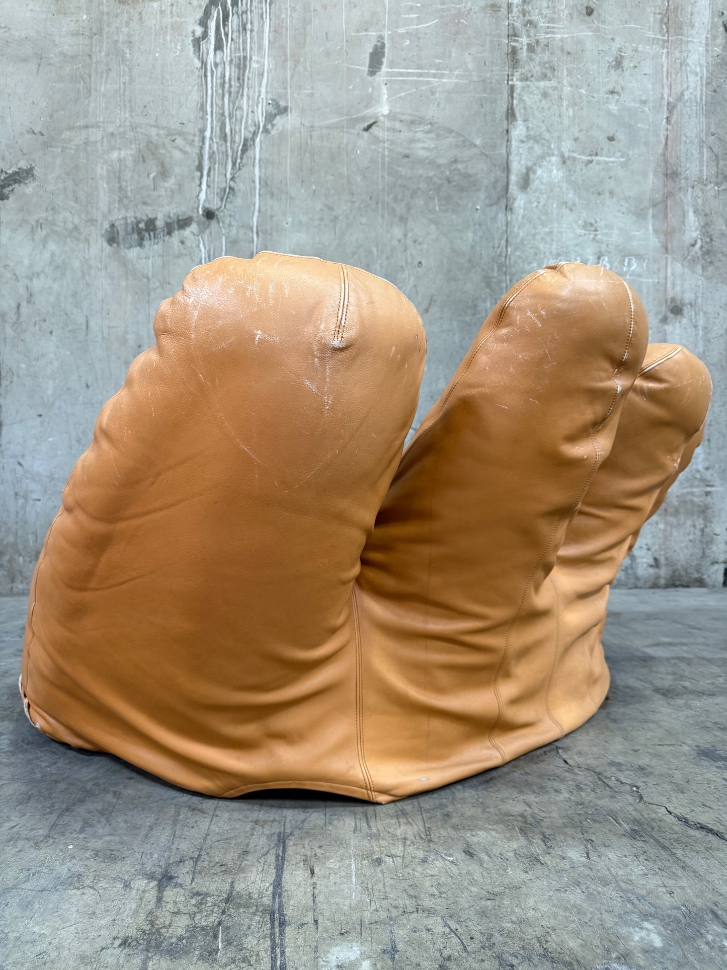 Authentic “Joe” Chair by Jonathan de Pas, Donato D’Urbino & Paolo Lomazzi for Poltronova, 1970s – Iconic Baseball Glove Chair