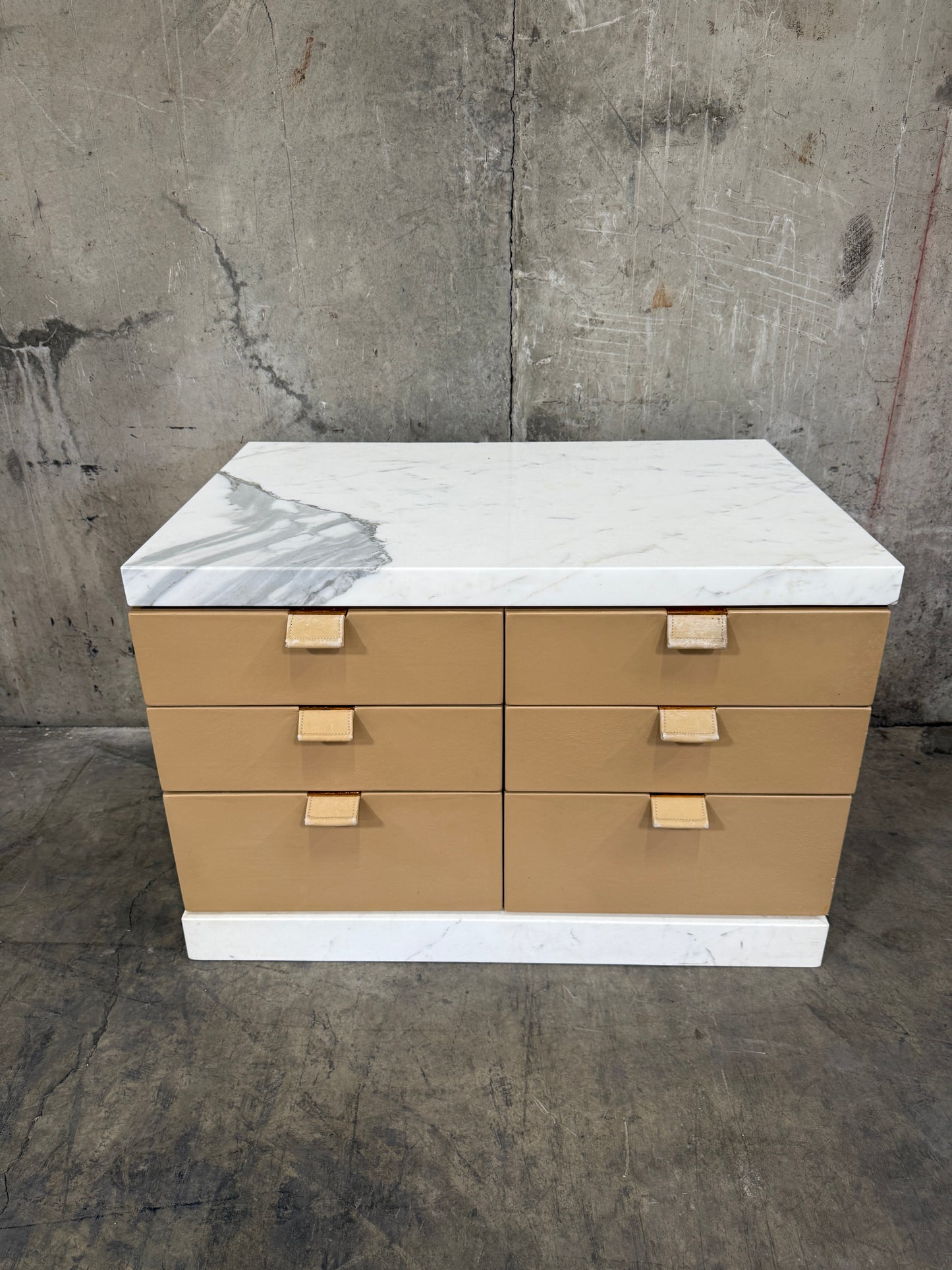 1980s Leather-Clad Six-Drawer Chest on Marble Plinth – In the Manner of Karl Springer