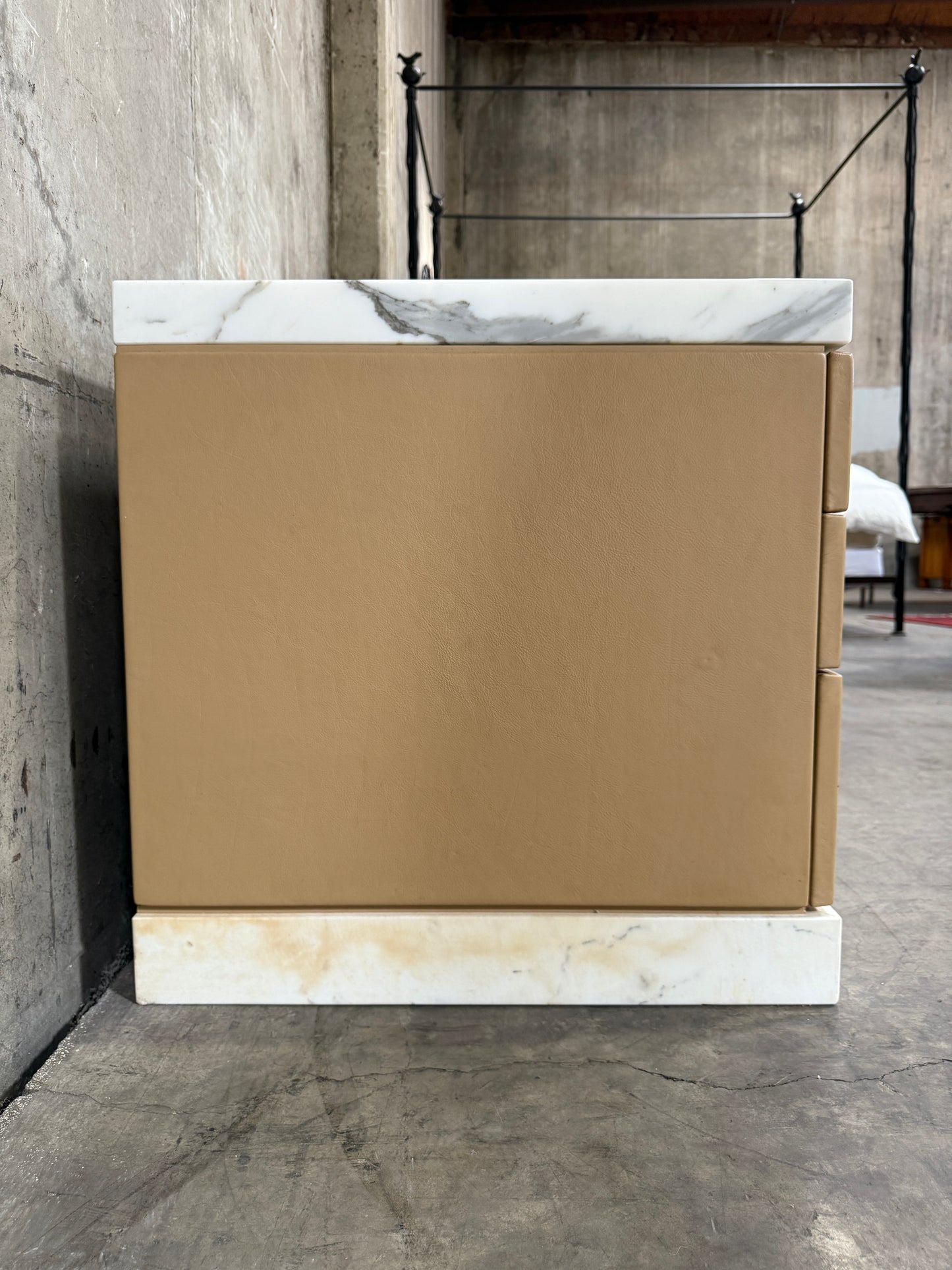 1980s Leather-Clad Six-Drawer Chest on Marble Plinth – In the Manner of Karl Springer