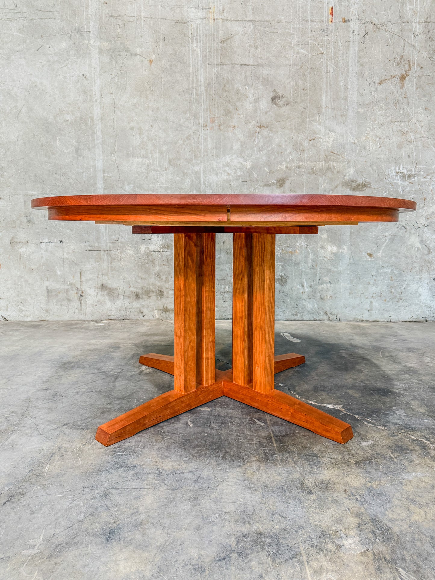 Thos. Moser Cherrywood Extendable Dining Table