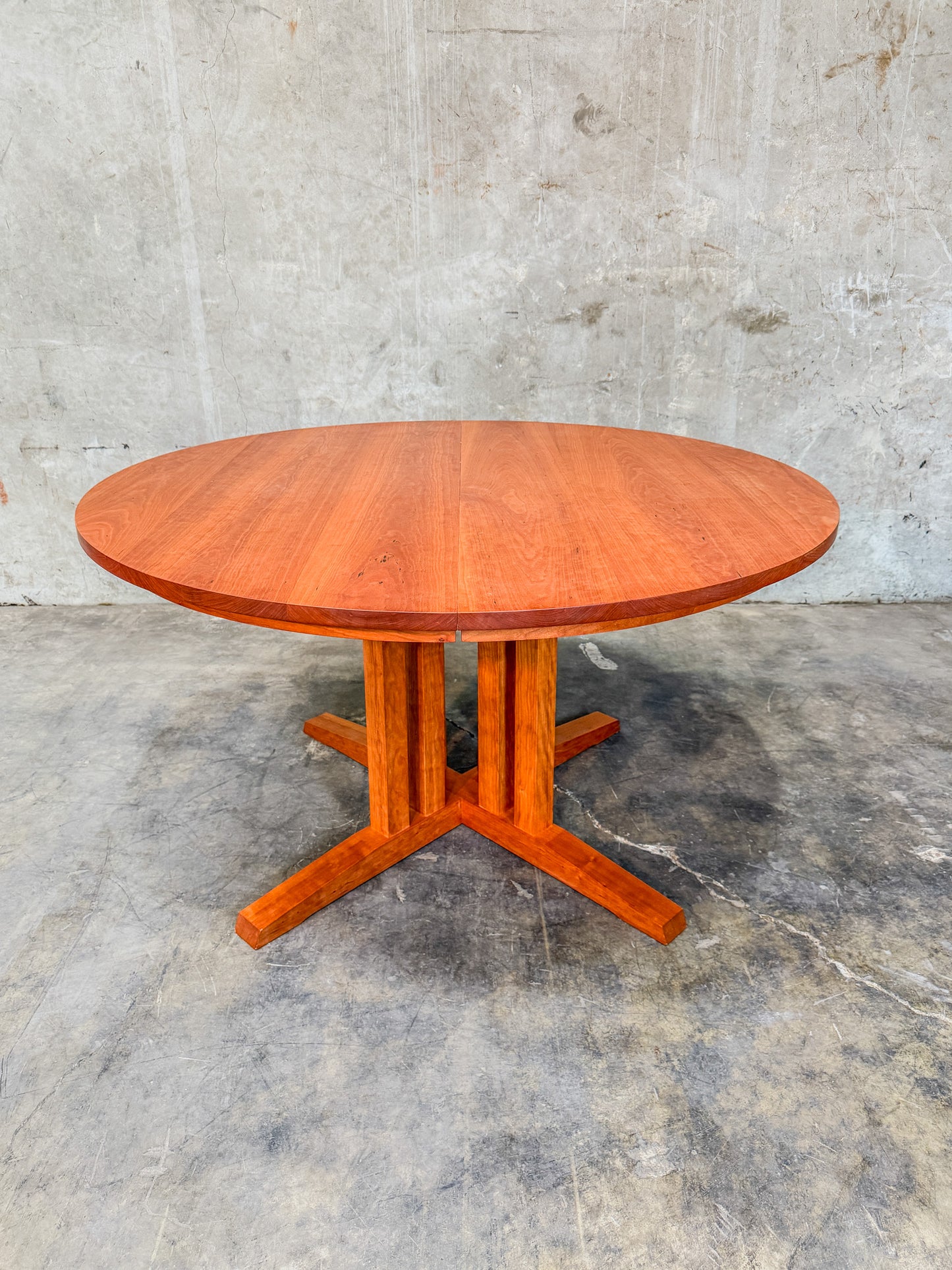 Thos. Moser Cherrywood Extendable Dining Table
