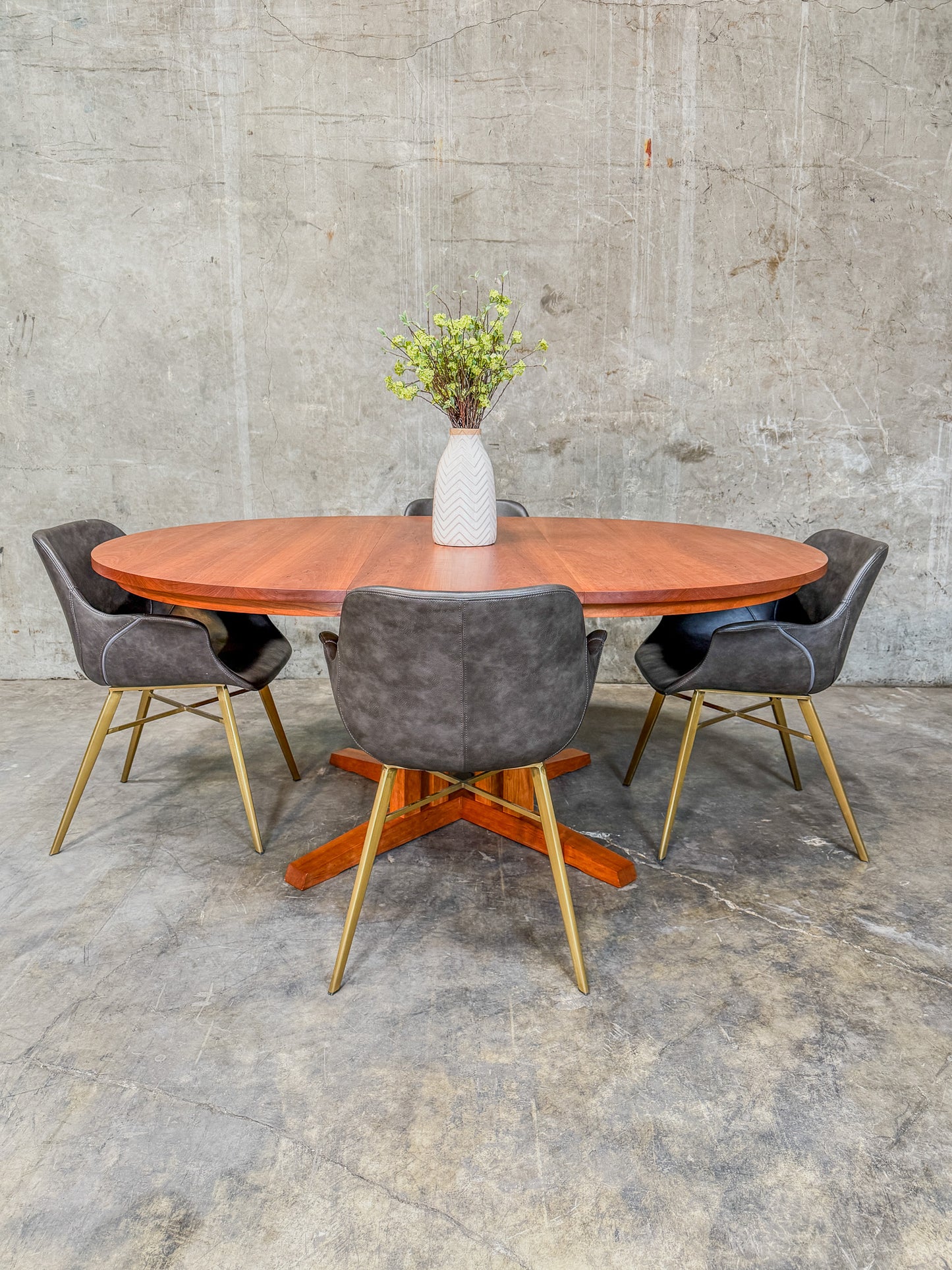 Thos. Moser Cherrywood Extendable Dining Table