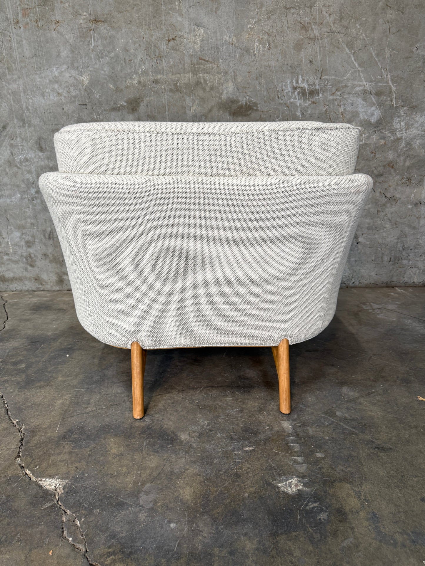 De La Espada "Stanley" Armchair - Danish Oiled Oak - Excellent Condition (Minor Repair)!