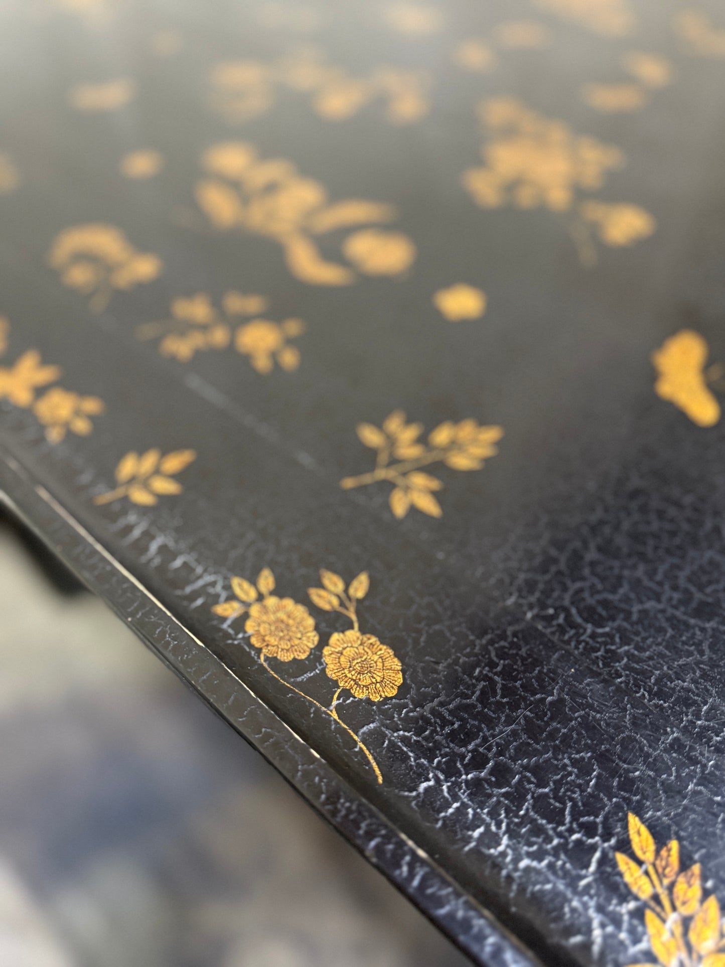 Rose Tarlow Melrose House Small K’ang Hsi Coffee Table – Tete Crackled Lacquer, Gilt Decoration, Chinoiserie, 48″W x 32″D x 22″H