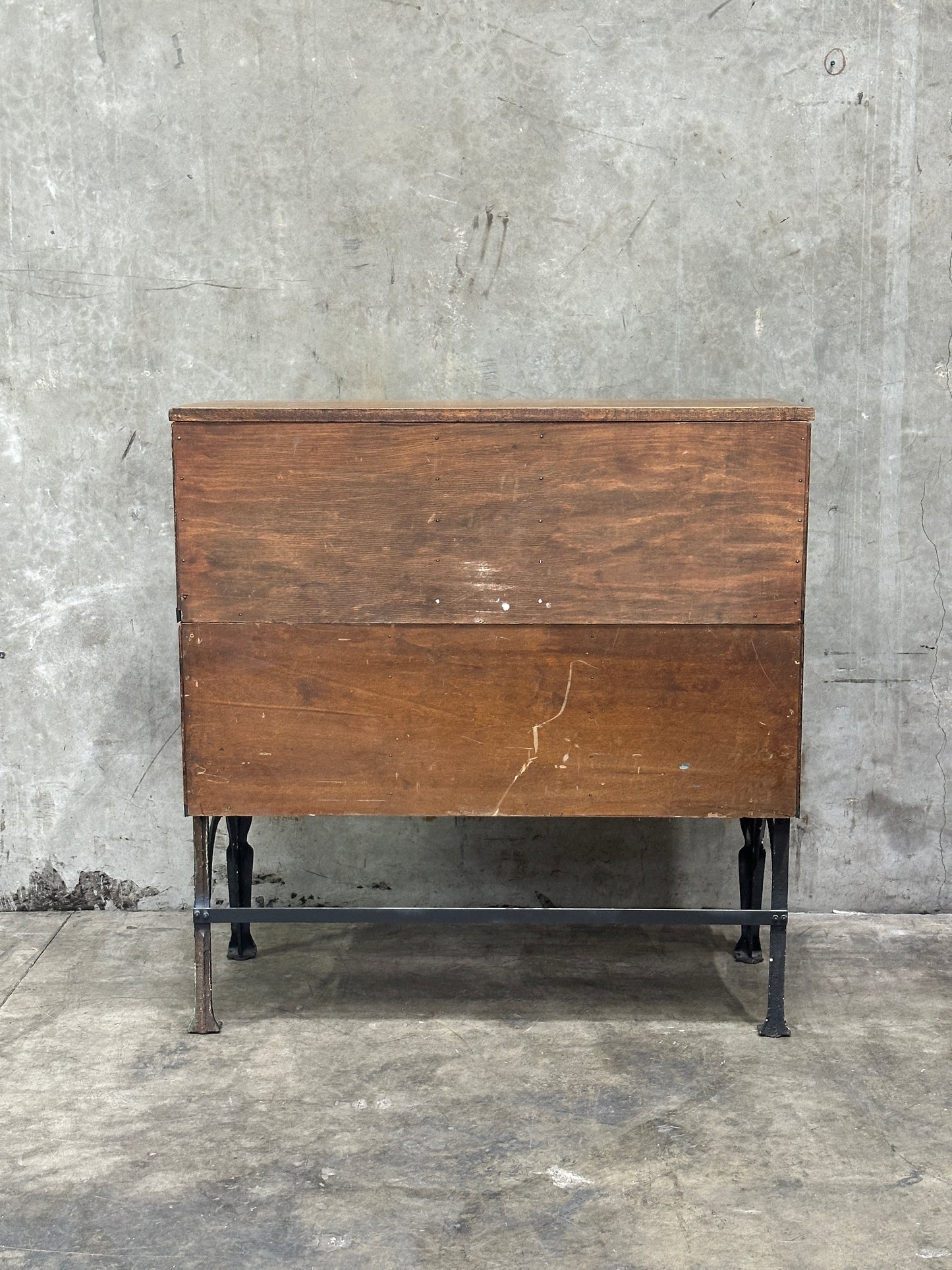Globe-Wernicke Antique Sectional File Cabinet, Quartersawn Oak