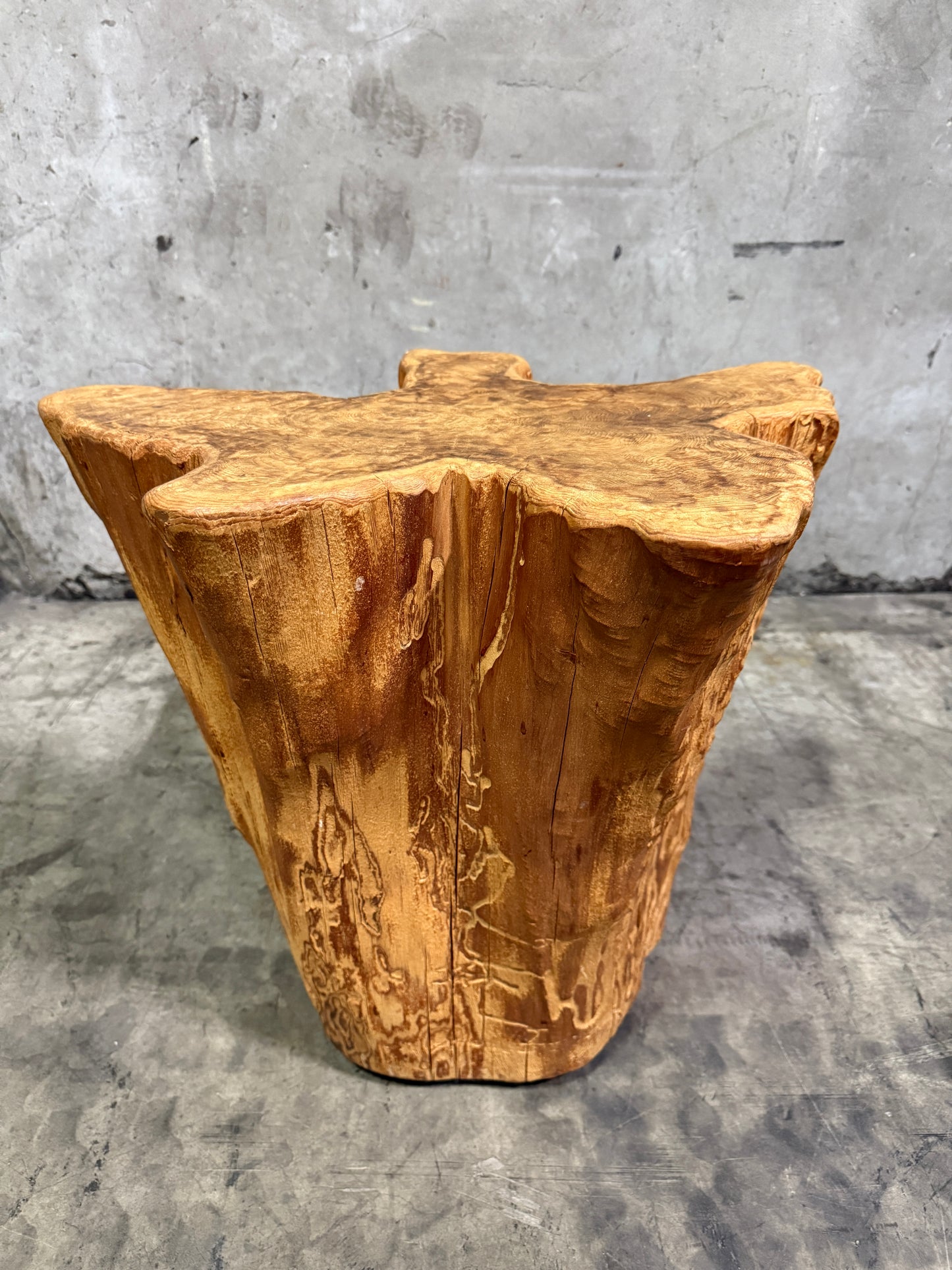 Mid-Century Natural Burlwood Tree Trunk End Table, 1960s–70s Organic Modern Accent Table 23” × 20” × 20” H