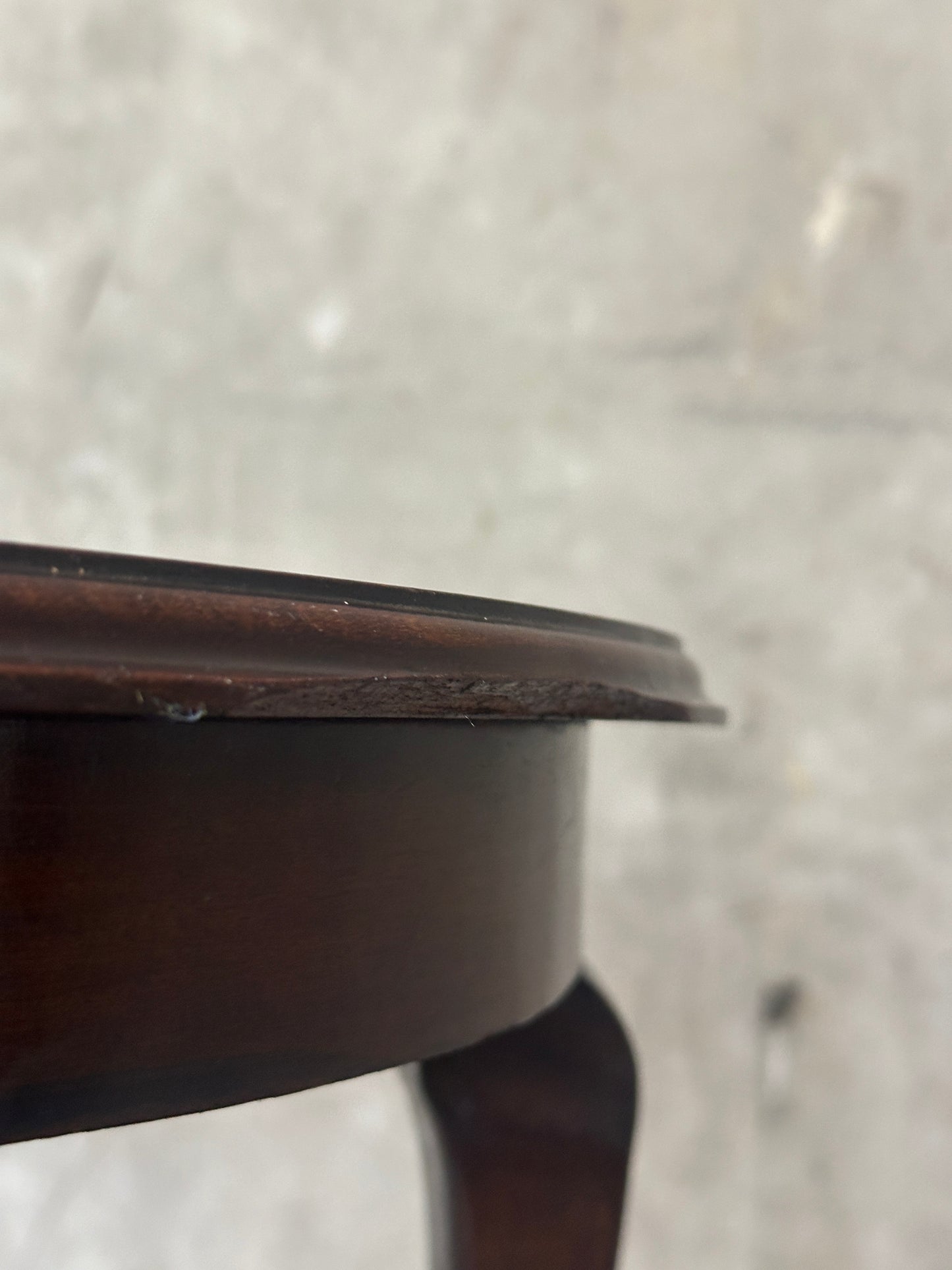 Mahogany Round Occasional Table, Splay Legs, Oval Lower Shelf