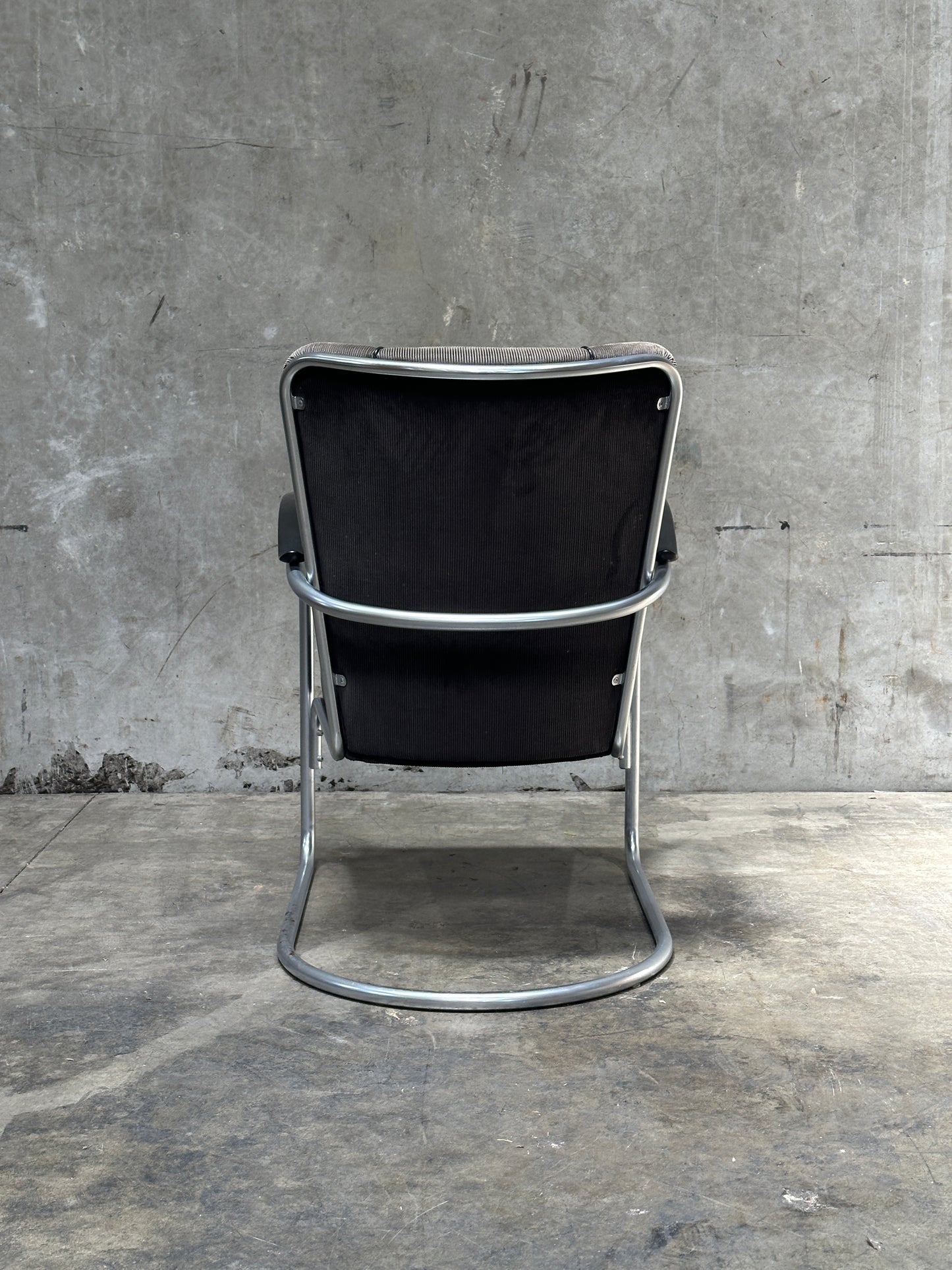 W.H. Gispen Model 412 Cantilever Armchair, Dutch Originals, Rust Velvet, Chrome
