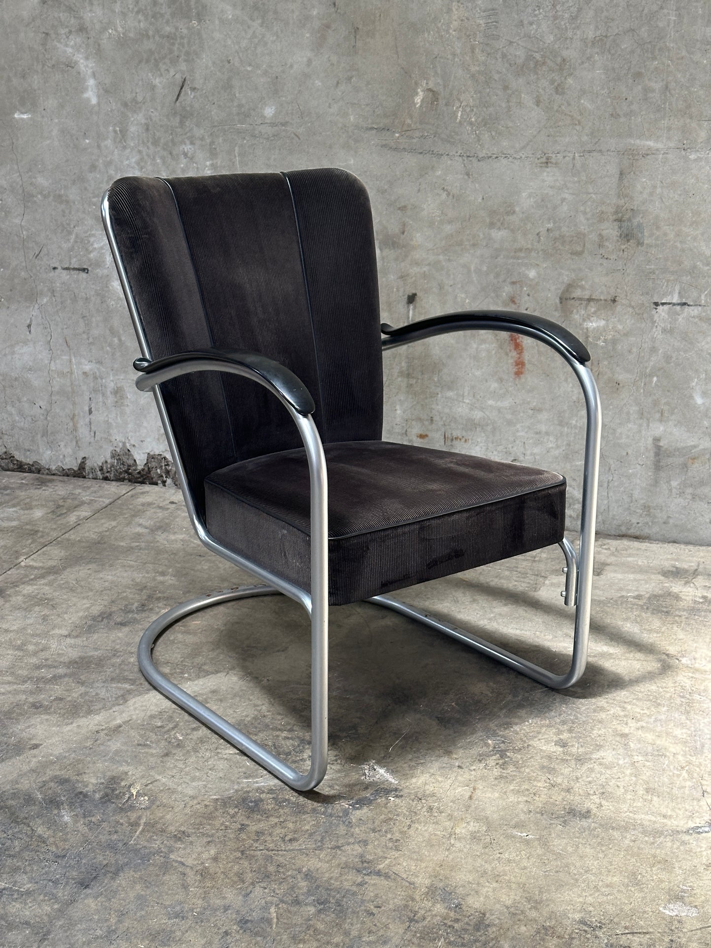 W.H. Gispen Model 412 Cantilever Armchair, Dutch Originals, Rust Velvet, Chrome