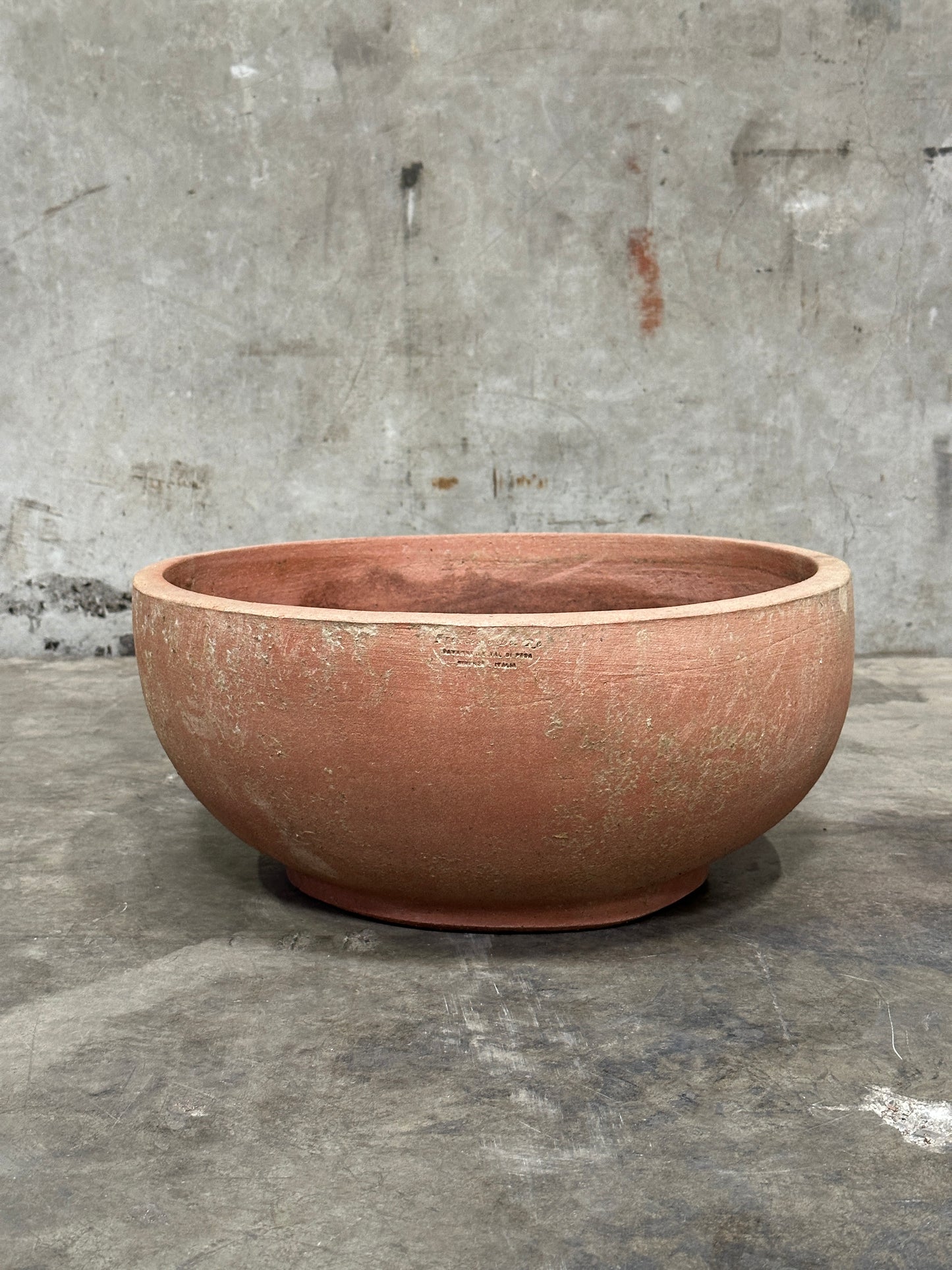 Francesco Del Re Italian Terracotta Low Cachepot Planter, Caspò Basso, 19 Inch, Weathered Patina
