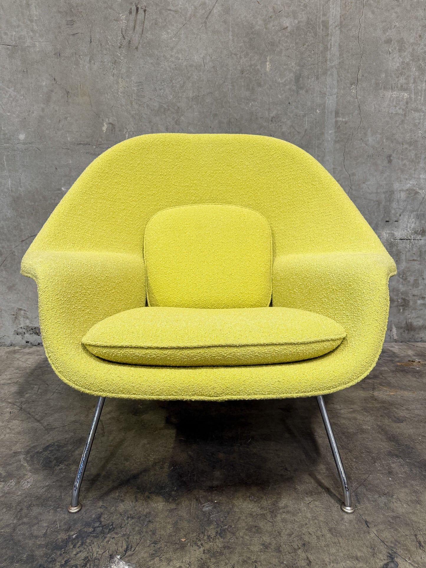 Authentic Knoll Womb Chair & Ottoman by Eero Saarinen – Original Knoll Bouclé Upholstery (Chartreuse)