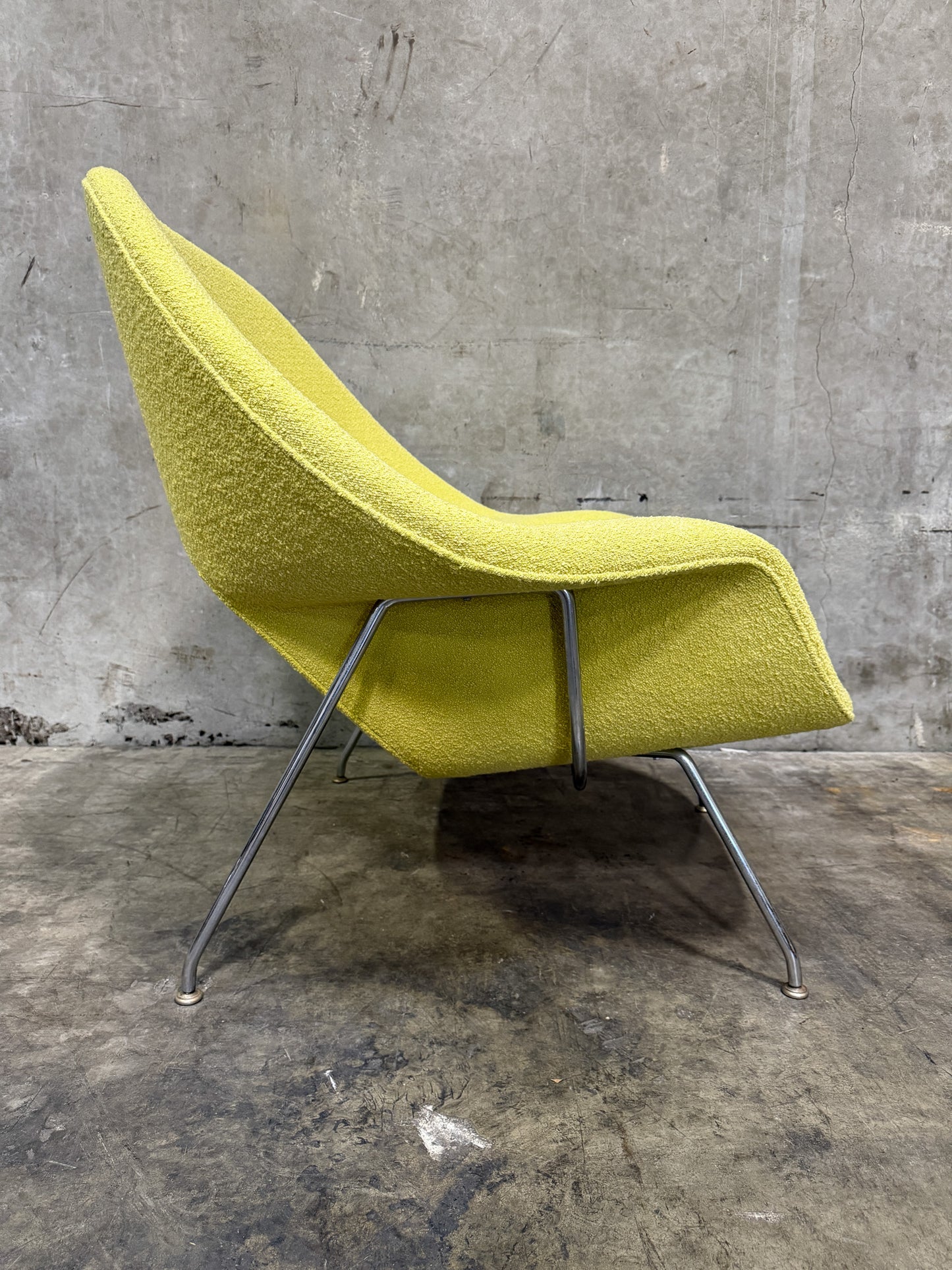Authentic Knoll Womb Chair & Ottoman by Eero Saarinen – Original Knoll Bouclé Upholstery (Chartreuse)