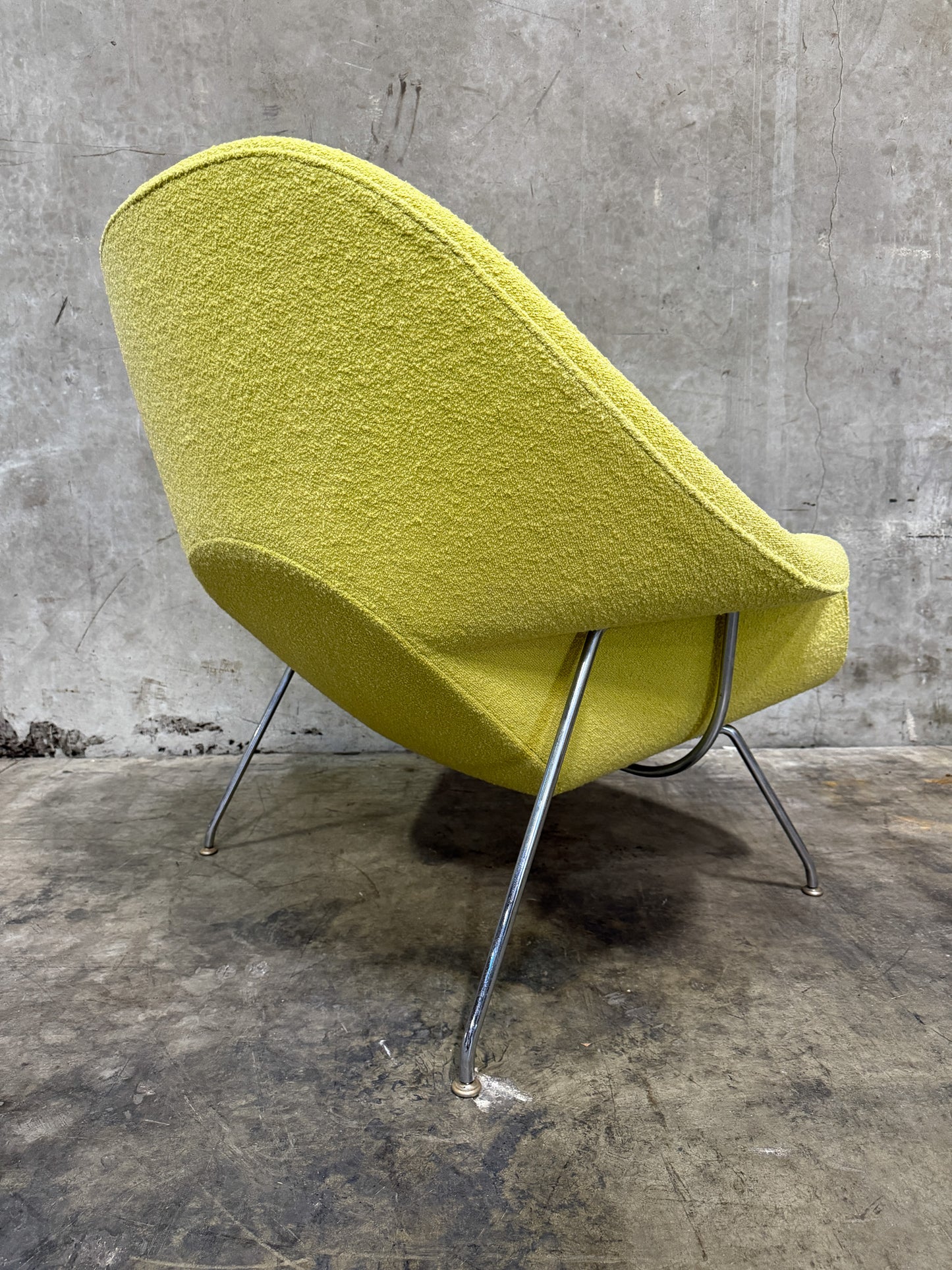 Authentic Knoll Womb Chair & Ottoman by Eero Saarinen – Original Knoll Bouclé Upholstery (Chartreuse)