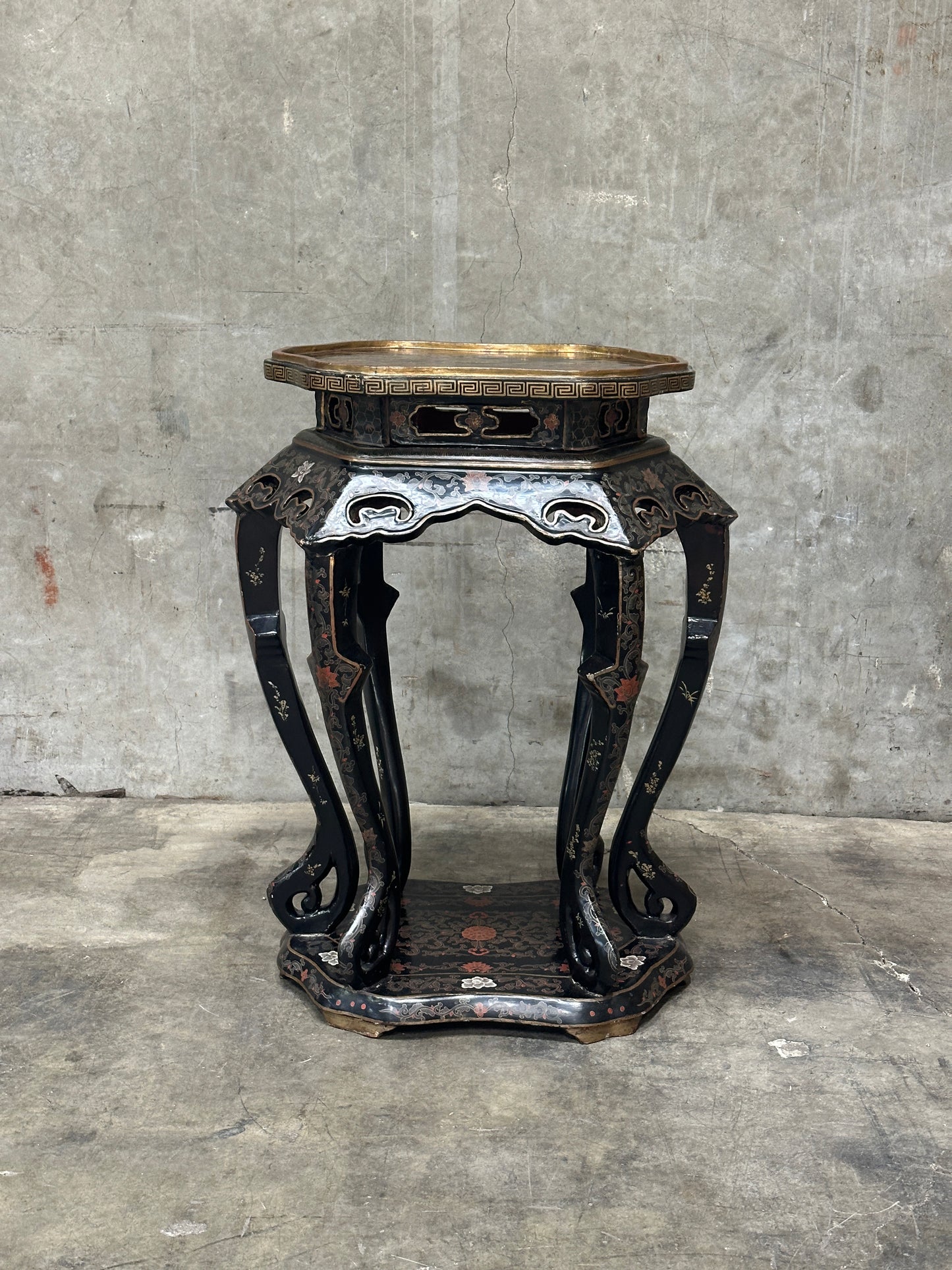 Antique Chinese Carved Hardwood Jardiniere Stand, Black Lacquer, Late Qing / Republic, Kilbridge Provenance