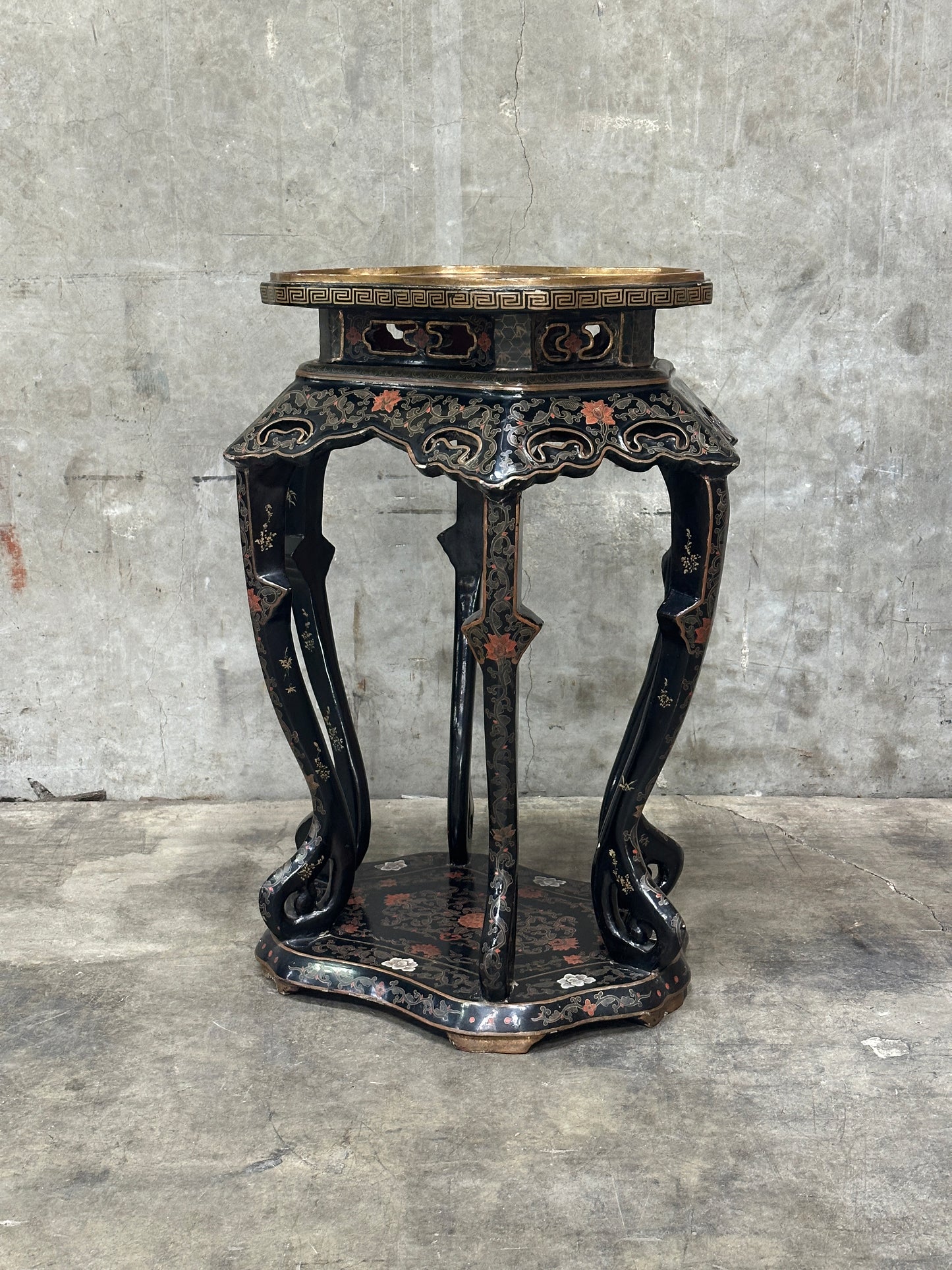 Antique Chinese Carved Hardwood Jardiniere Stand, Black Lacquer, Late Qing / Republic, Kilbridge Provenance