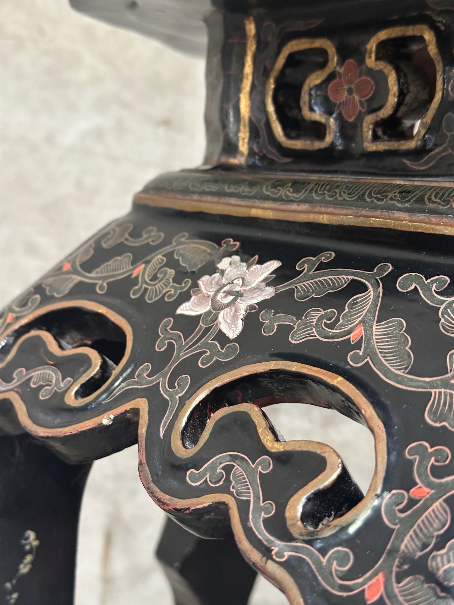 Antique Chinese Carved Hardwood Jardiniere Stand, Black Lacquer, Late Qing / Republic, Kilbridge Provenance