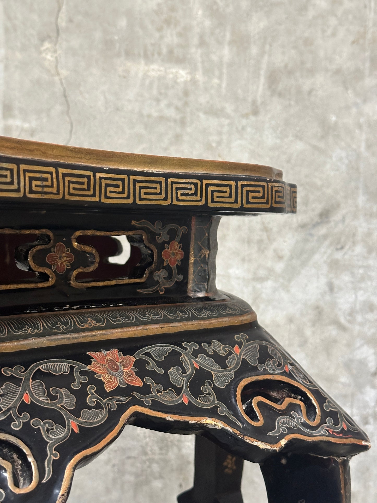 Antique Chinese Carved Hardwood Jardiniere Stand, Black Lacquer, Late Qing / Republic, Kilbridge Provenance