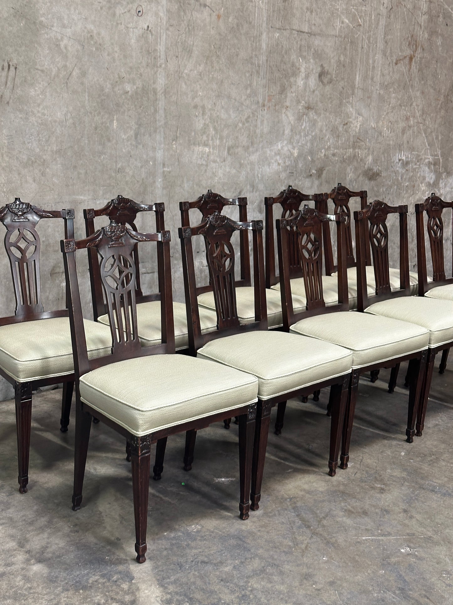 Set 10 Antique English Chippendale Revival Mahogany Dining Chairs, Pierced Splat, c. 1890-1910