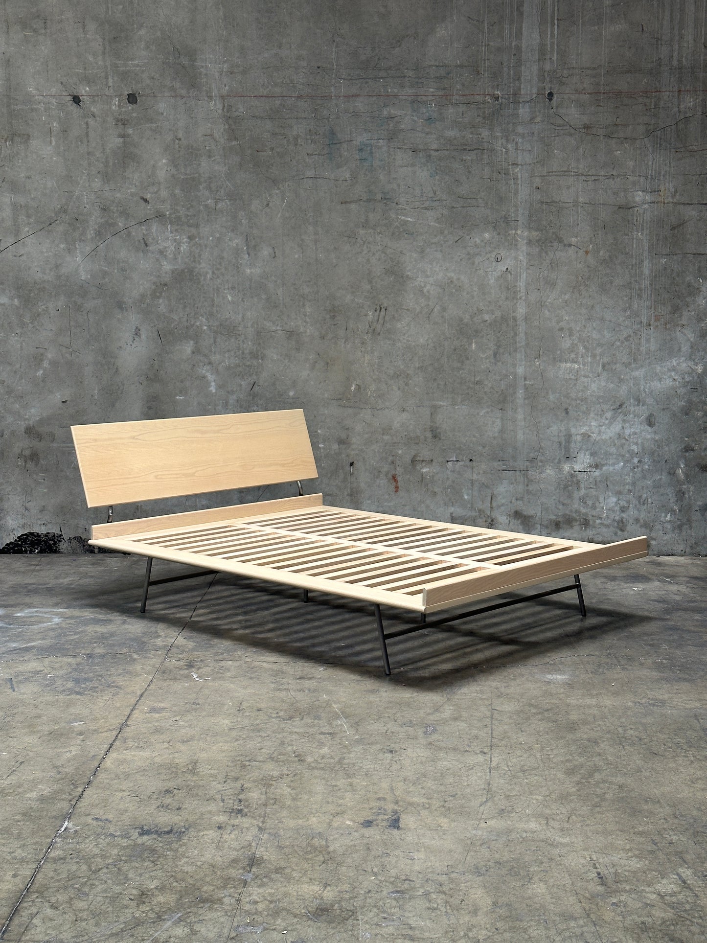 Herman Miller George Nelson Maple Platform Bed, Queen, 2016