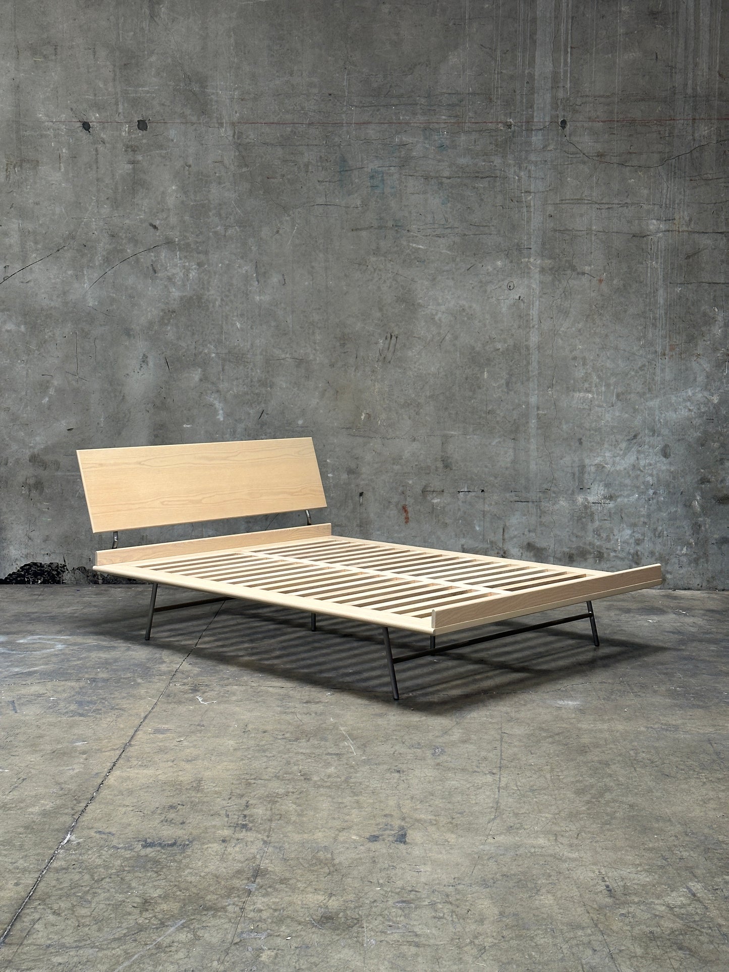 Herman Miller George Nelson Maple Platform Bed, Queen, 2016