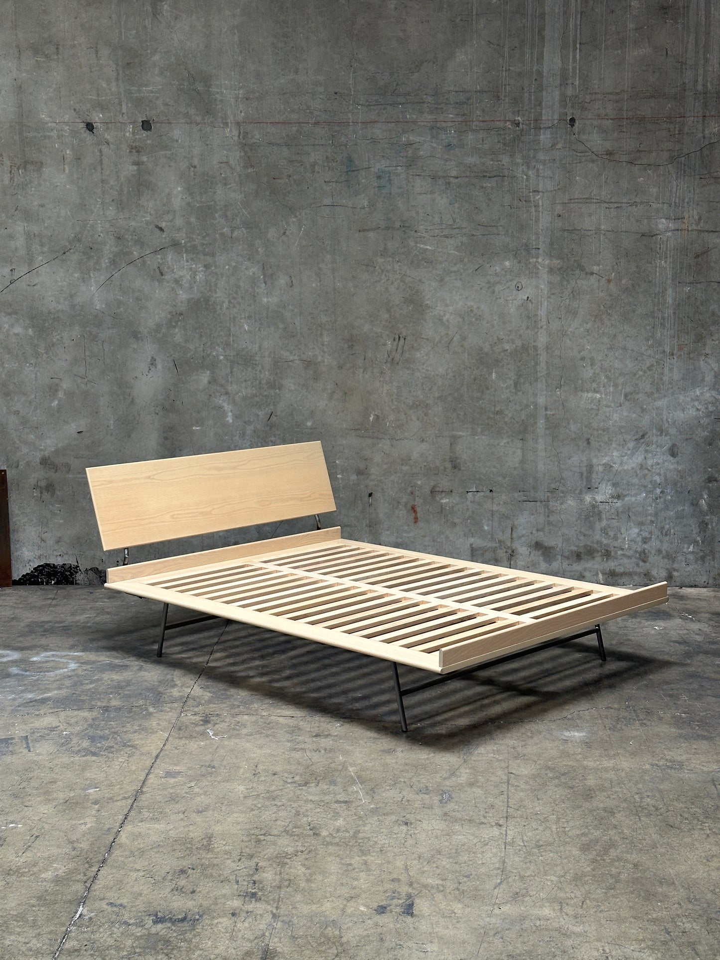 Herman Miller George Nelson Maple Platform Bed, Queen, 2016