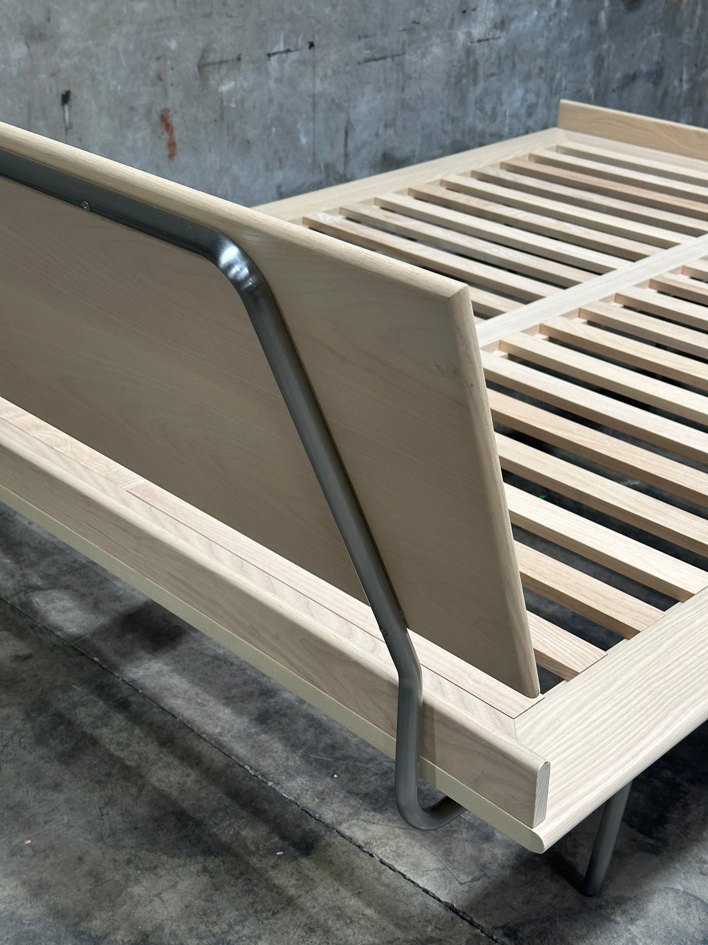 Herman Miller George Nelson Maple Platform Bed, Queen, 2016