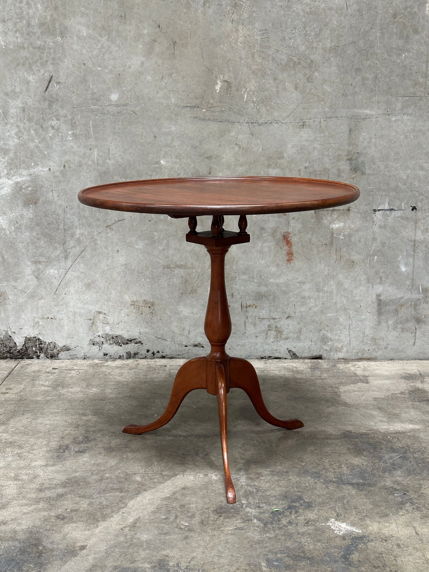 Antique Mahogany Tilt-Top Tripod Tea Table, Federal Style, 28in