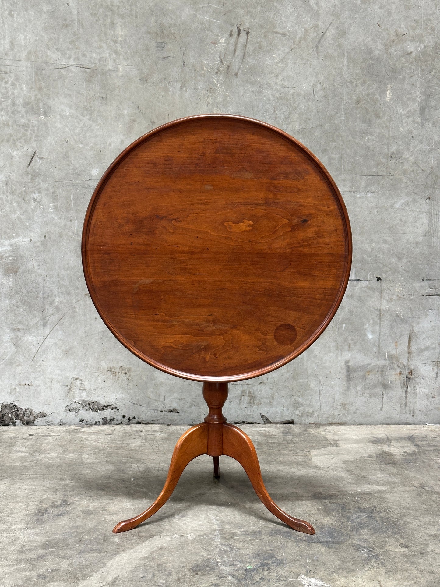 Antique Mahogany Tilt-Top Tripod Tea Table, Federal Style, 28in