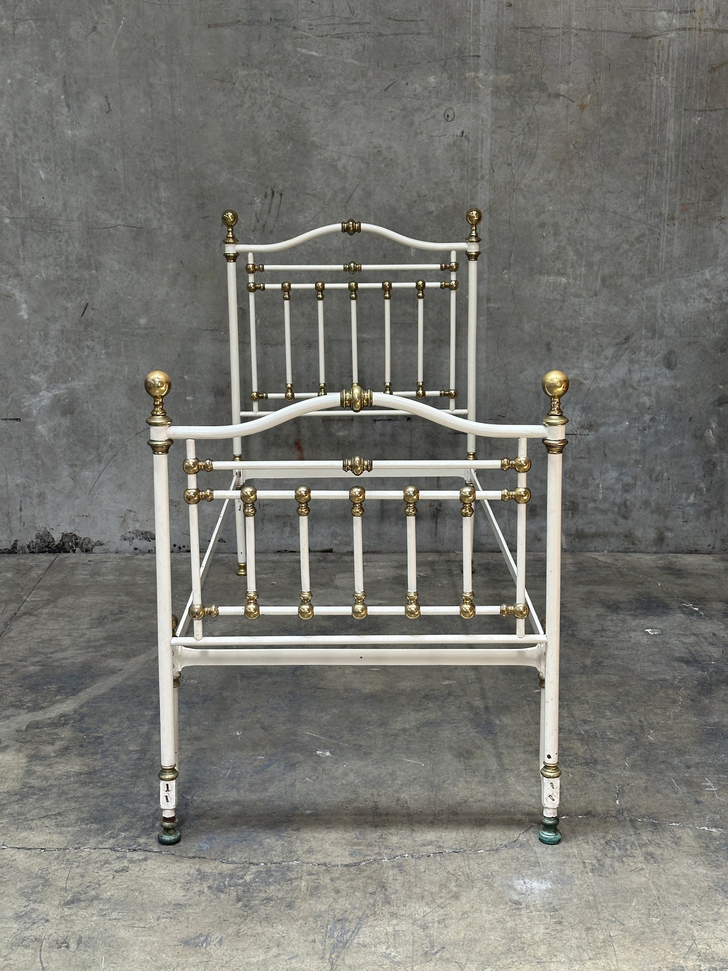 Pair Victorian Iron & Brass Twin Beds, White Painted Frames