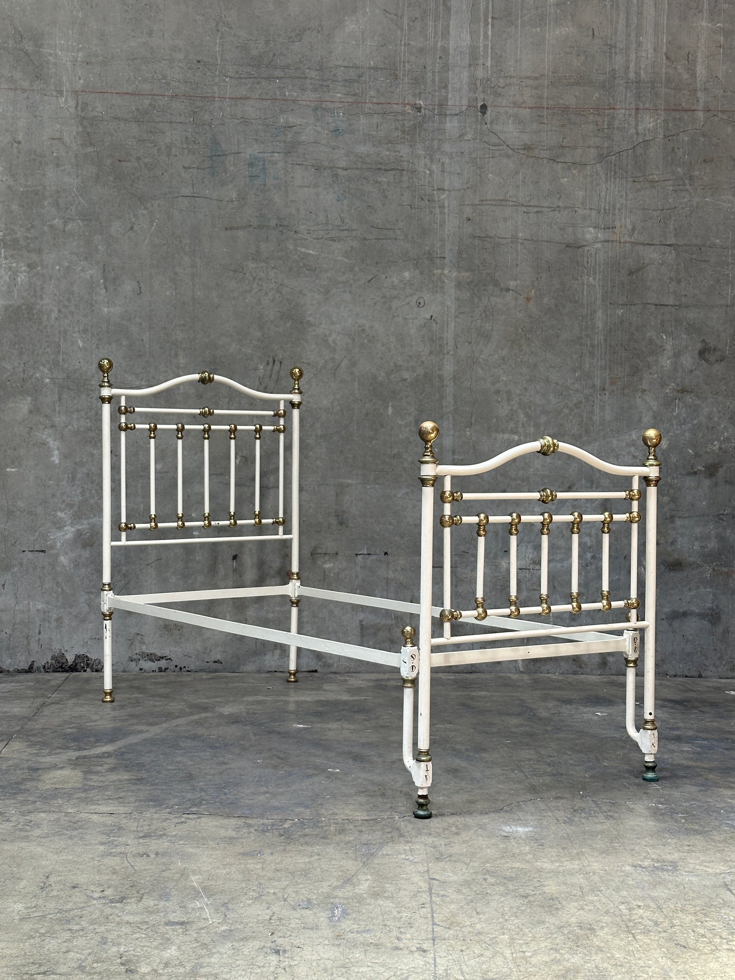 Pair Victorian Iron & Brass Twin Beds, White Painted Frames
