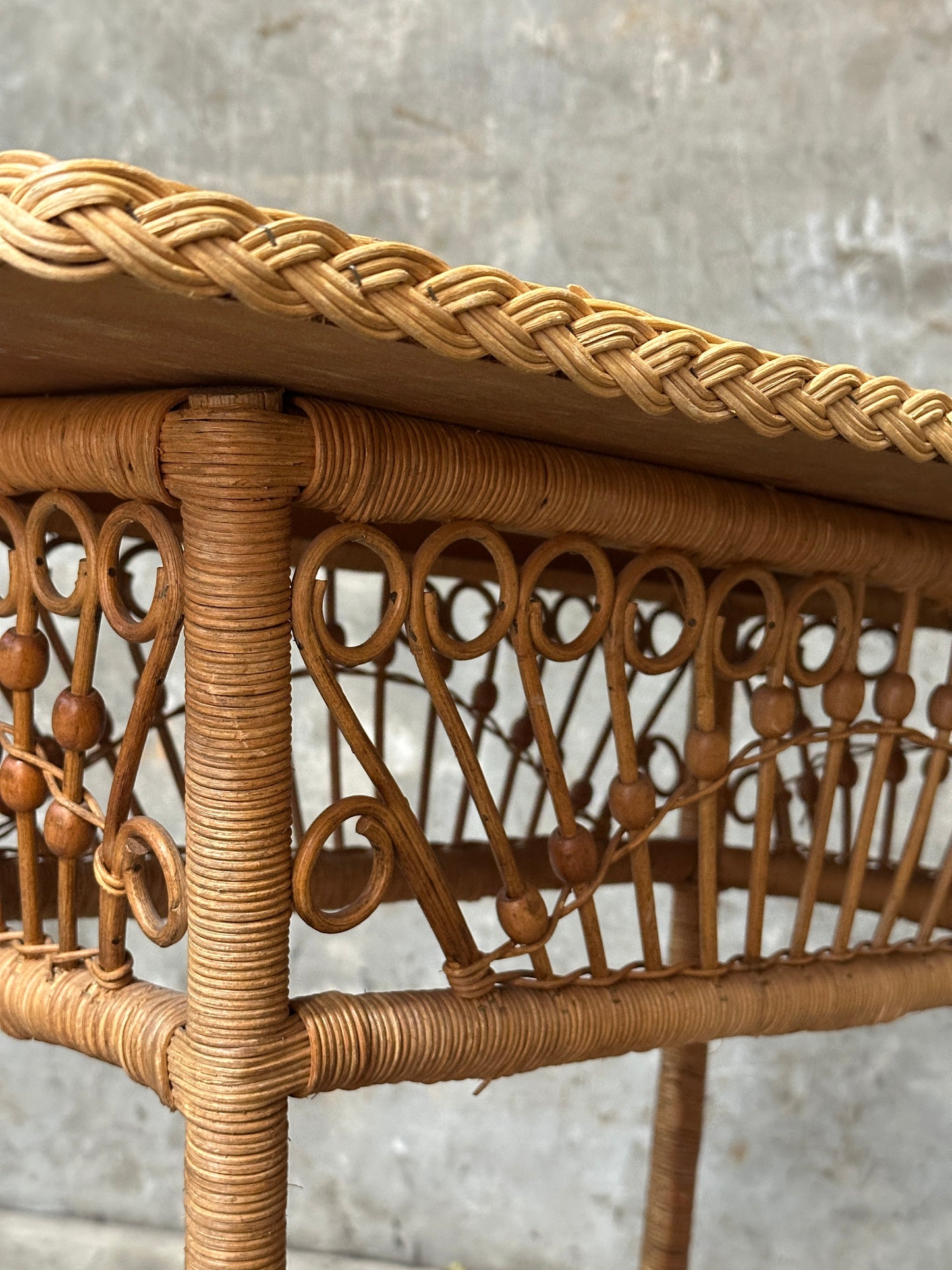 Polo Ralph Lauren Wicker Side Table, Rattan, Coastal Hamptons, Brass Plaque